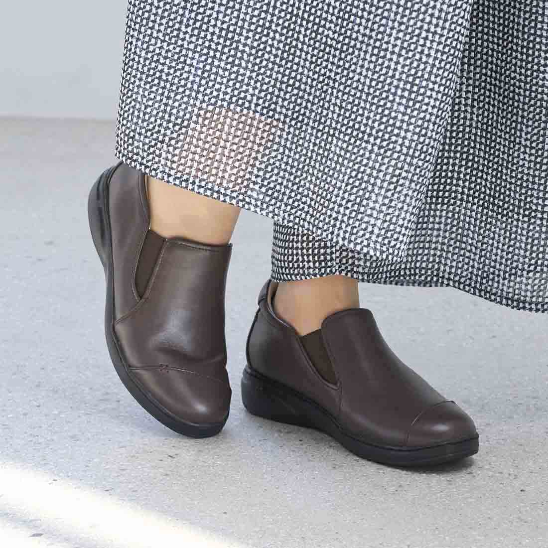 アトリエ Atelier 【3E】【レイン対応】切り替えデザインスリッポンシューズ