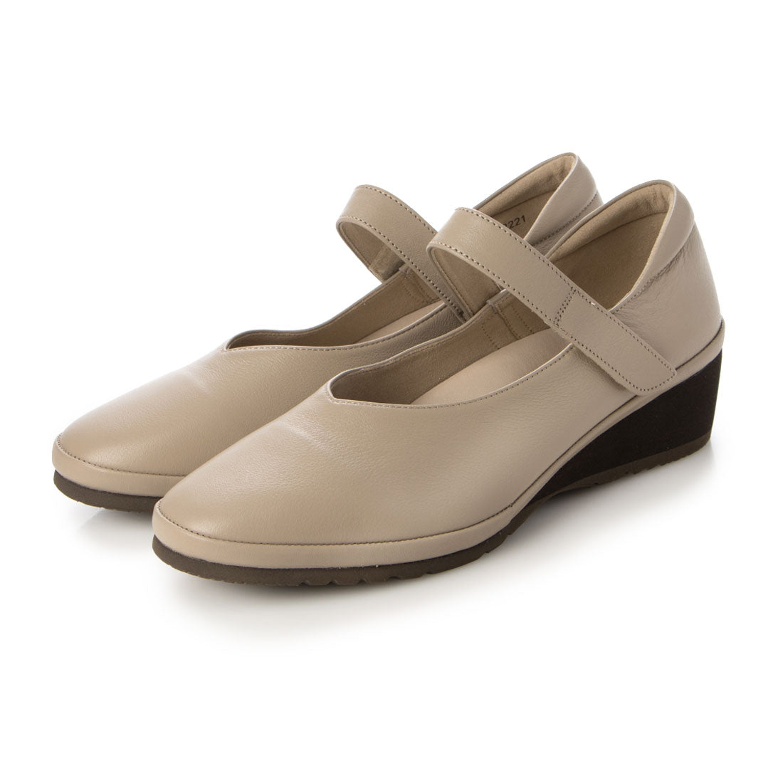 アトリエ Atelier 【3E】Vカットストラップシューズ