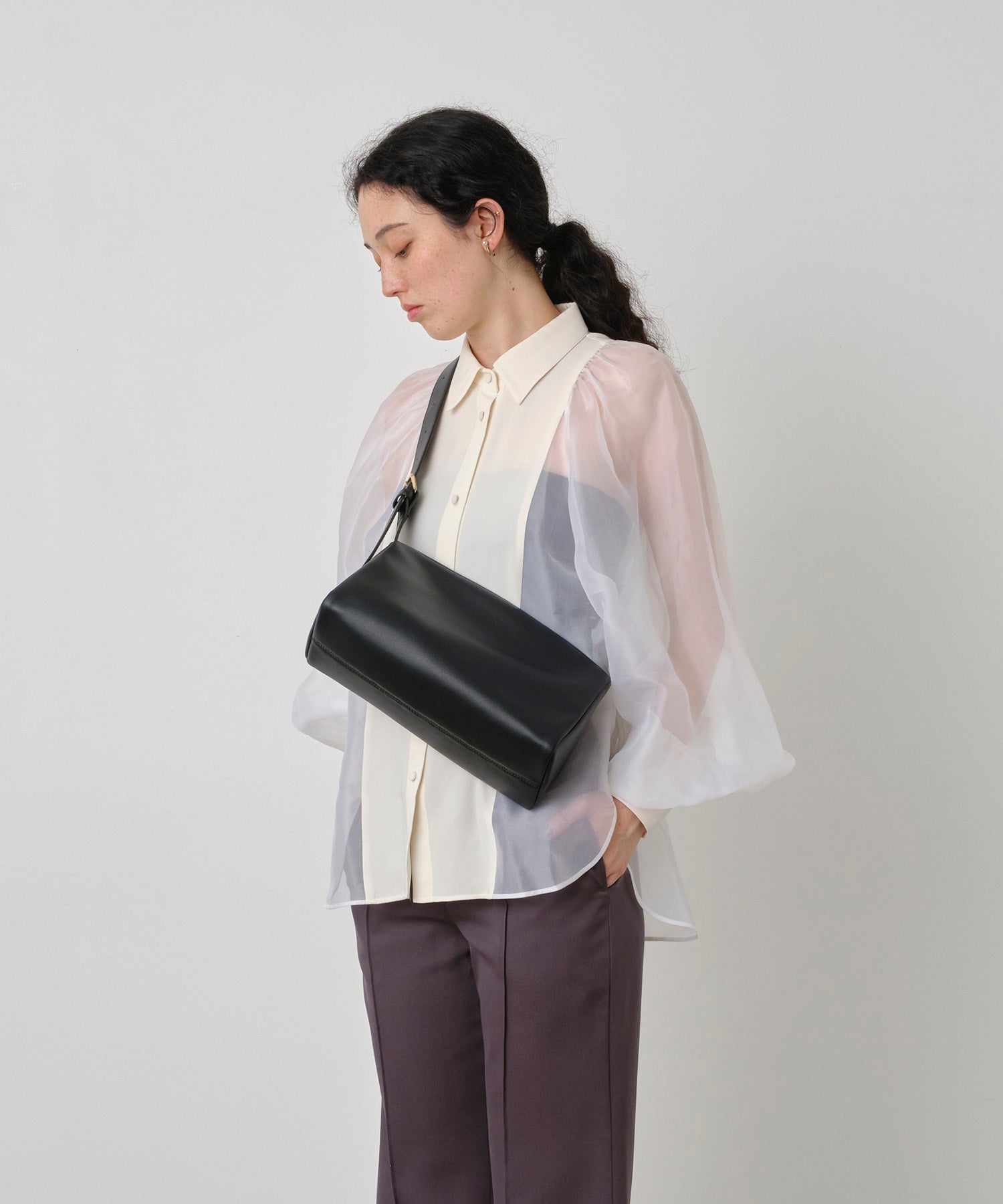 アベケル AVECELLE ワンハンドルショルダー (BLACK) BLACK