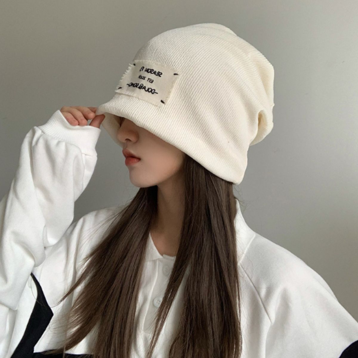 ベルシー Belle Cie 帽子 ビーニー キャップ ニット帽 ニットキャップ ゆるキャップ レディース 韓国ファッション ストリート カジュアル コンパクト ロゴ シンプル (ブラック) ブラック