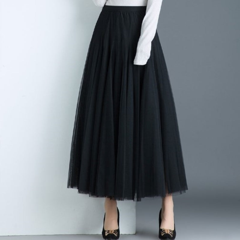 ベルシー Belle Cie チュールスカート 可愛い ふんわり ガーリー フェミニン ウエストゴム 着回し抜群 選べる色展開 オールシーズン Aライン ロング丈 ミモレ丈 ピンク グレー 赤 40代 ロング 白 黒 ボリューム レース 裏地 演奏会 くすみピンク くすみ 20代 30代 40代 50代 春服