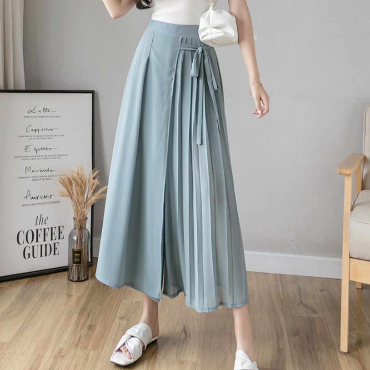 ベルシー Belle Cie シフォン ガウチョ プリーツ ワイドパンツ リラックス フリル カジュアル パステルカラー くすみカラー かわいい おしゃれ リボン フェミニン (ブルー) ブルー