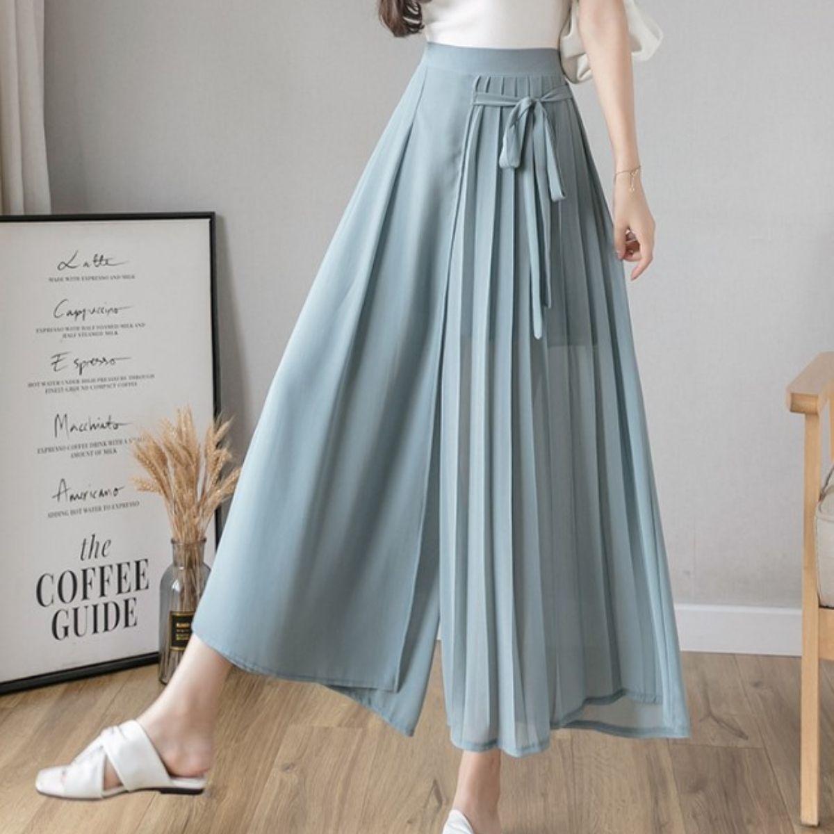 ベルシー Belle Cie シフォン ガウチョ プリーツ ワイドパンツ リラックス フリル カジュアル パステルカラー くすみカラー かわいい おしゃれ リボン フェミニン (ブルー) ブルー