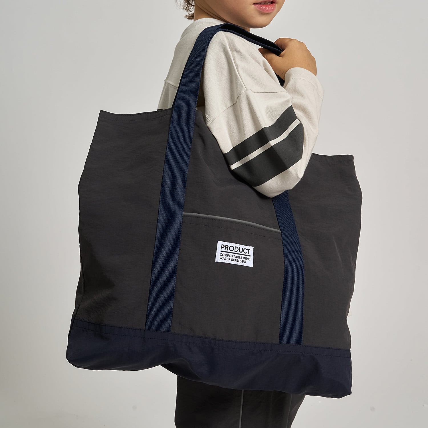 ビールーム b.ROOM 【スクール対応】【撥水・防汚・耐久・UV】レッスンバッグ(反射シート付き) (チャコール) チャコール