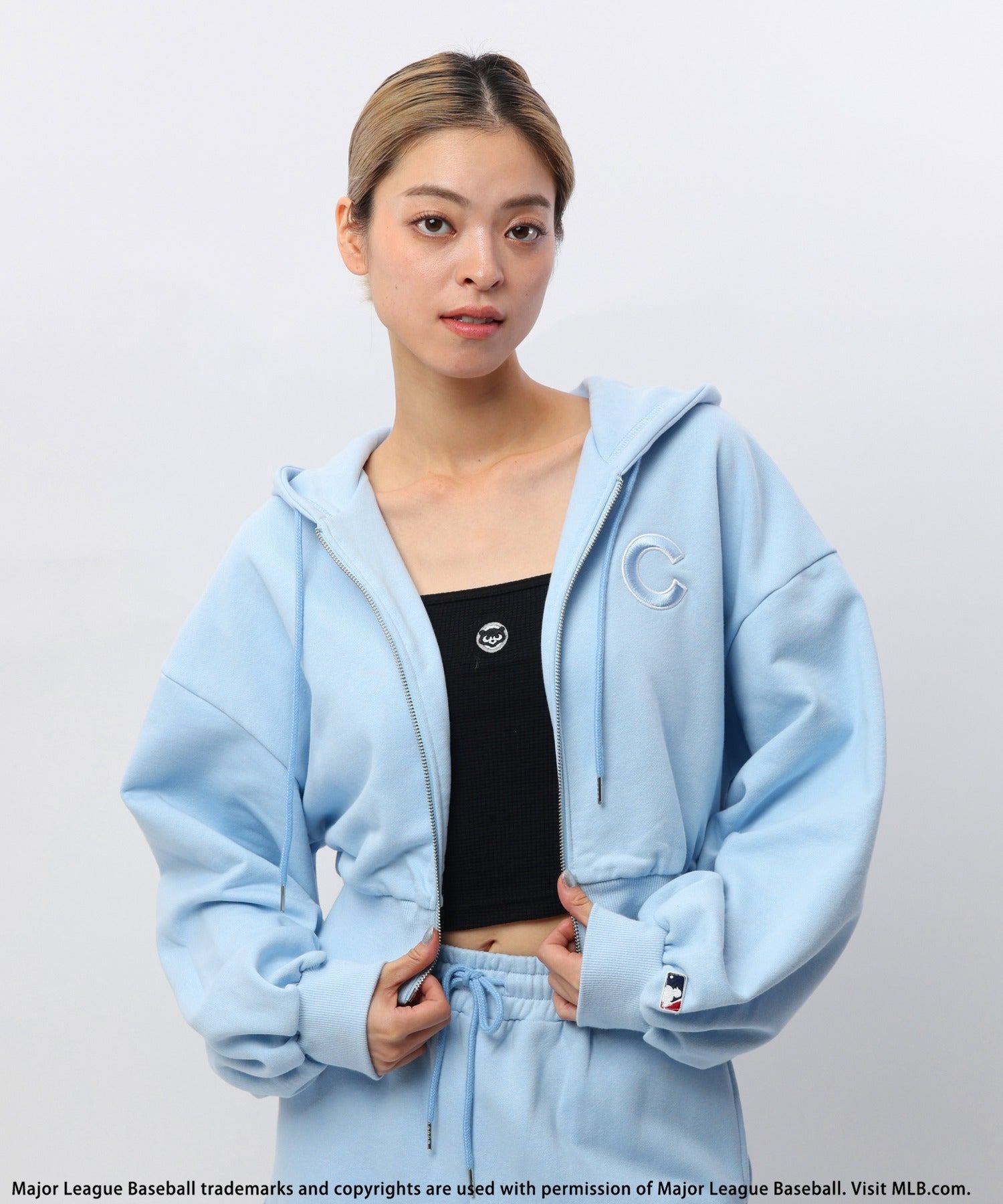 バック トゥー ザ フィールド (ビーティーティーエフ) BACK TO THE FIELD (BTTF) 【MLB】3Dロゴ刺繍ショートZIPパーカー (ブルー) ブルー