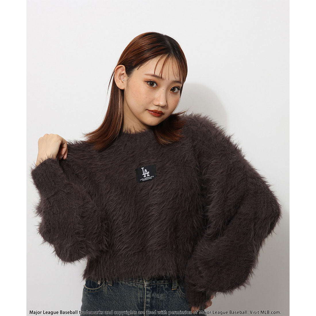 BACK TO THE FIELD [MLB] Cropped shaggy knit top