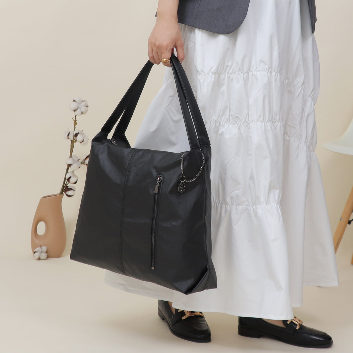 ベース BASE 【A4対応】【軽量】ナイロン トートバッグ (ブラック) ブラック