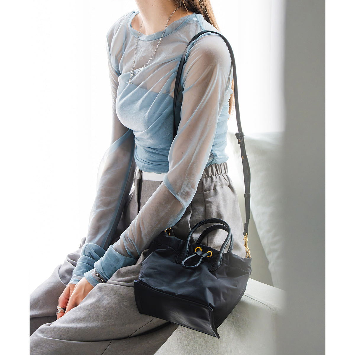 ベース BASE 【LA MARGE】【本革】2WAY ナイロン 本革 ハンド&ショルダーバッグ (ブラック) ブラック