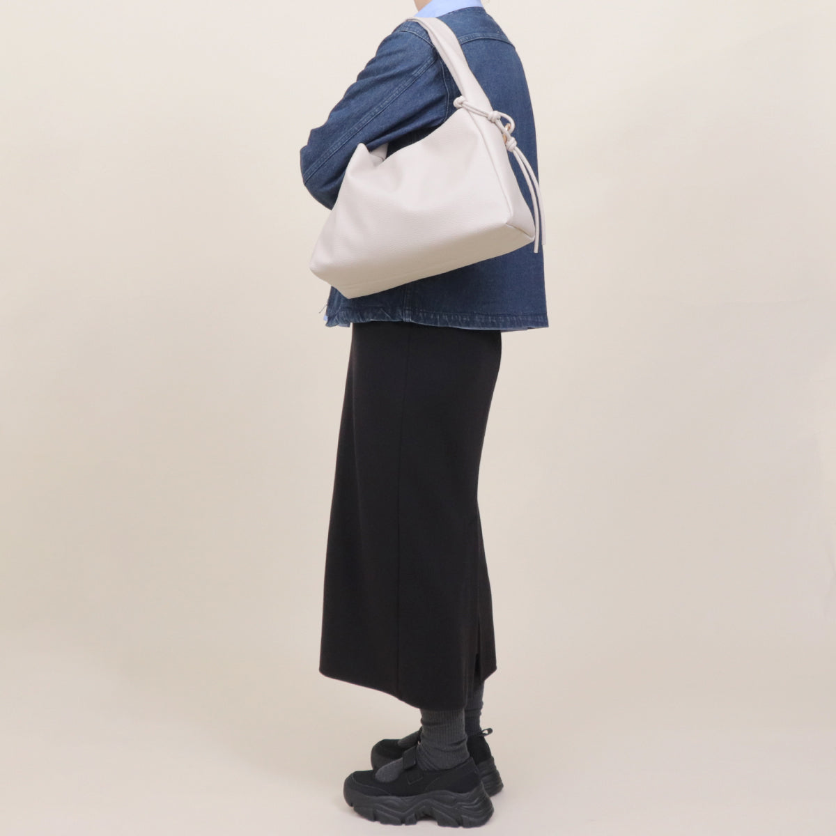 ベース BASE 【LA MARGE】【500mlボトル収納可】フェイクレザー ワンショルダー トートバッグ (オフホワイト) オフホワイト