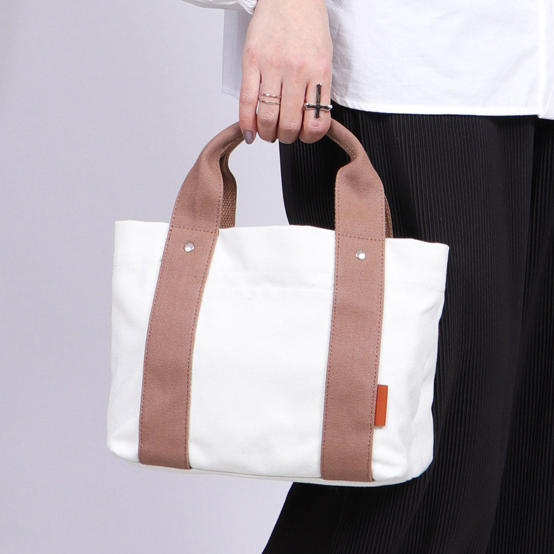 ベース BASE ミニトートバッグ ミニバッグ ミニトート トートバッグ キャンバストート キャンバスバッグ トート レディース 仕切り レディース 帆布 ランチバッグ ママバッグ かわいい BAG 通勤 通学