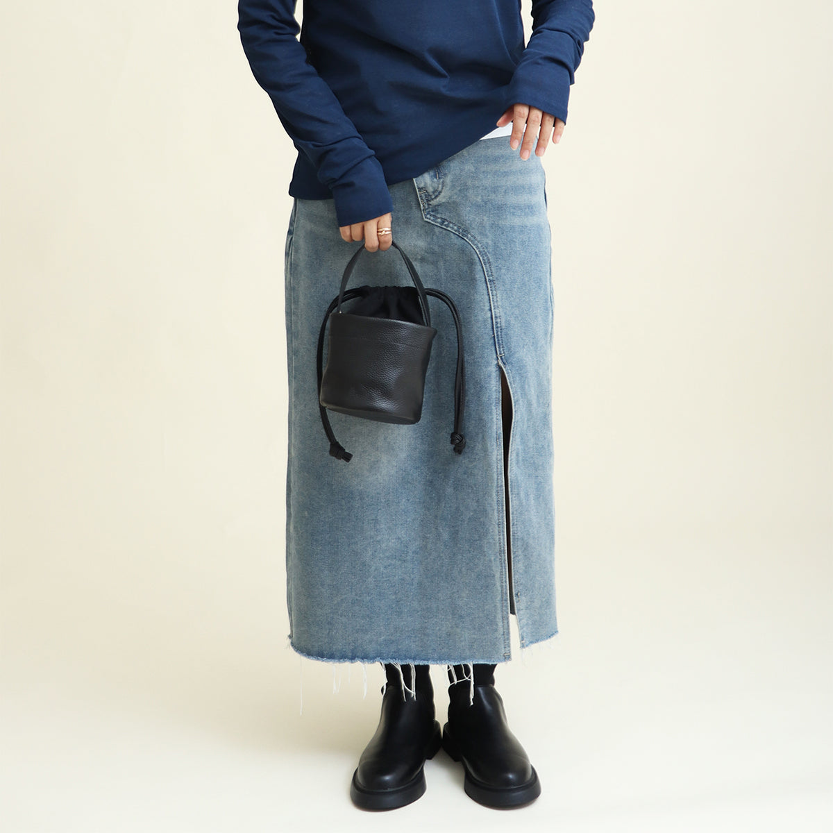 ベース BASE 本革 ミニショルダーバッグ 巾着