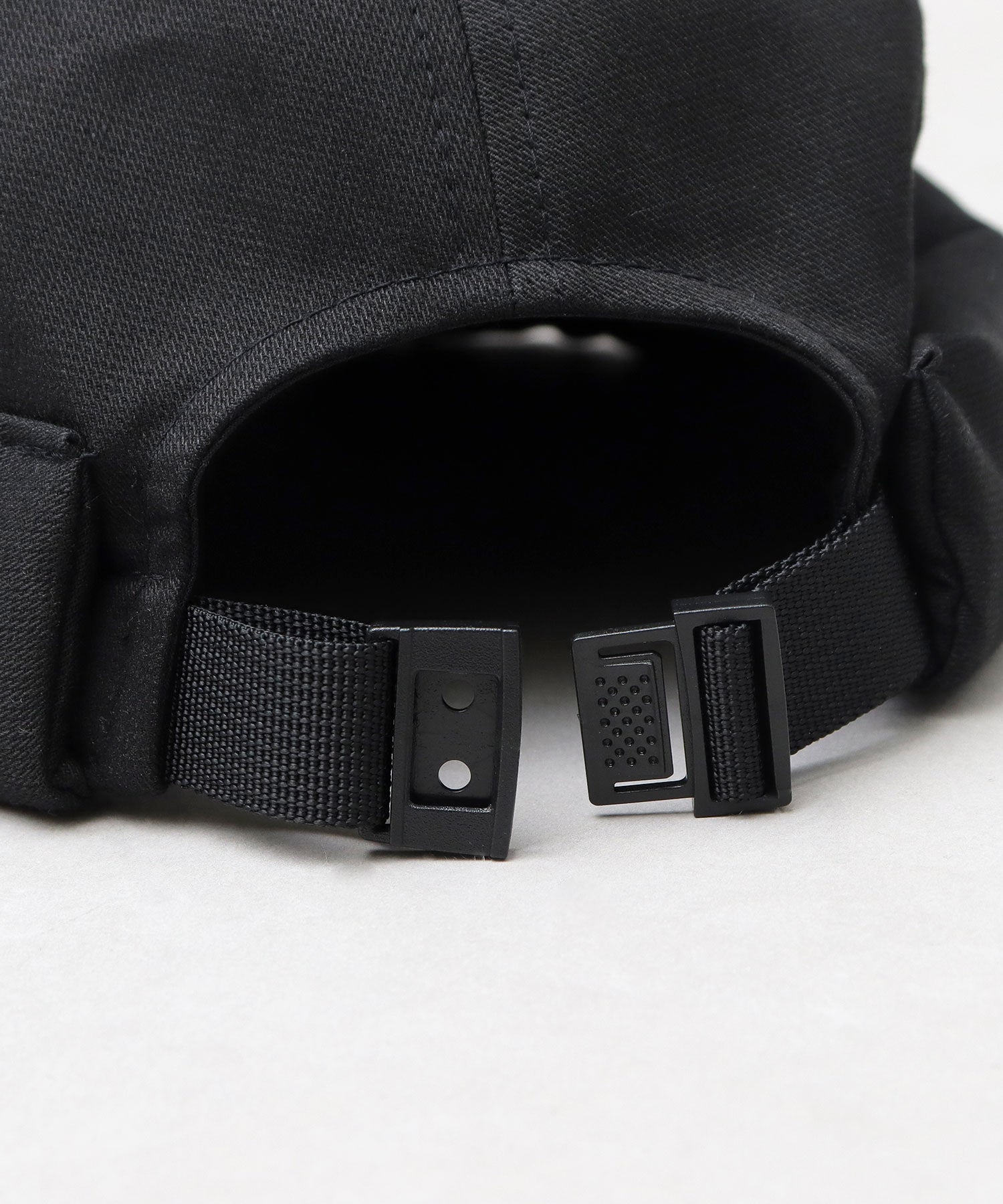 ベーシックエンチ Basiquenti ブラックタグ フィッシャーマンキャップ ロールキャップ 帽子 メンズ カジュアル シンプル (ベージュ) ベージュ