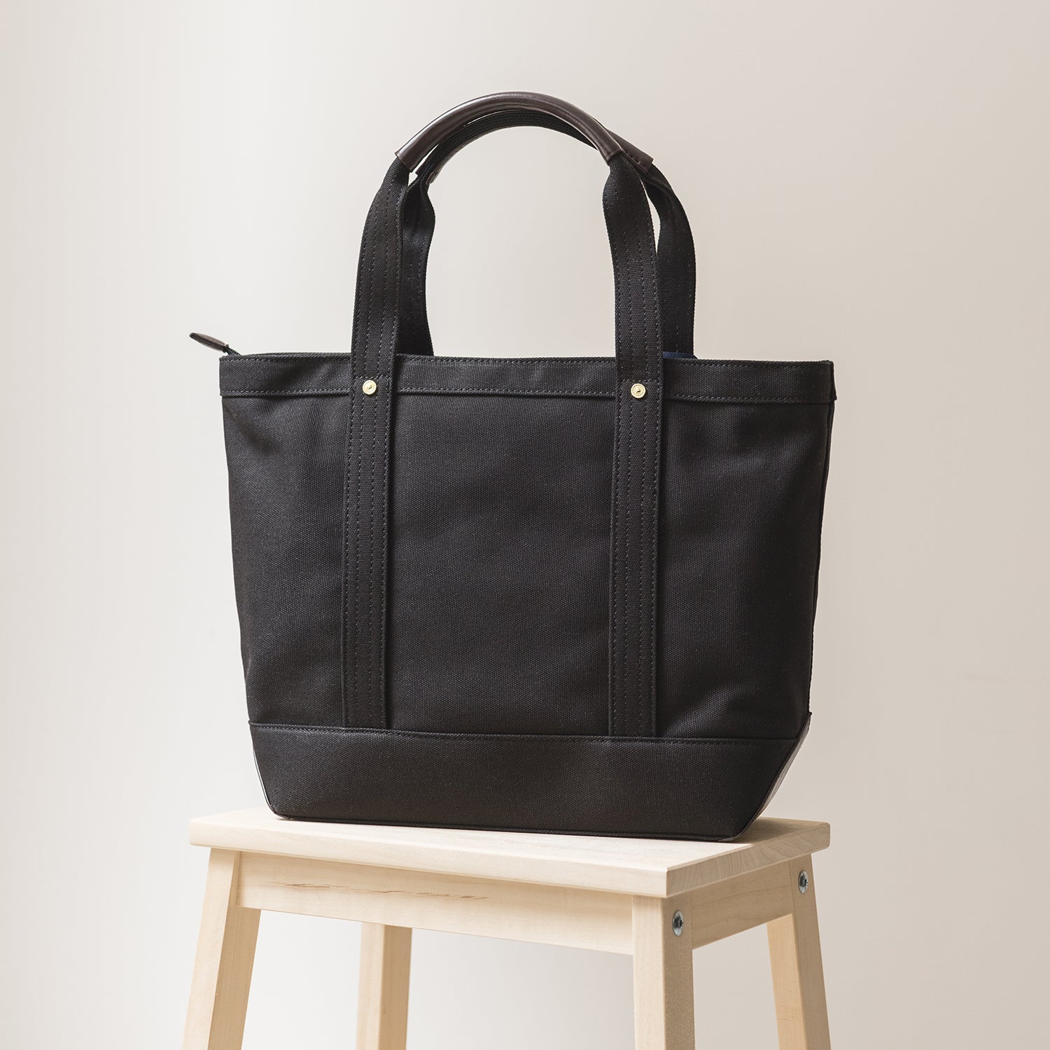 ビバリーヒルズポロクラブ BEVERLY HILLS POLO CLUB トートバッグ レディース 通勤 通学 A4収納 大きめ 帆布 お出かけ 大人可愛い 刺繍 キャンバストートバッグL 肩掛け対応 バッグ BHPC ブランドバッグPN15245301BB (ブラック) ブラック