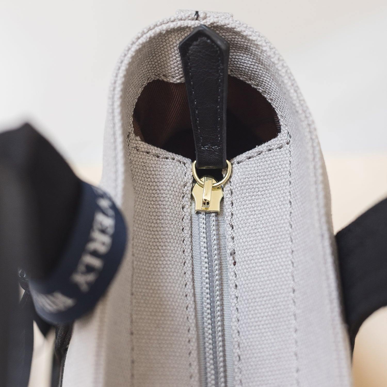 ビバリーヒルズポロクラブ BEVERLY HILLS POLO CLUB トートバッグ レディース 2WAY 帆布 ショルダー付き 小さめ 軽量 通勤 お出かけ 大人可愛い カジュアル キャンバストートバッグXS ブランドバッグPN24371503BB (グレー) グレー