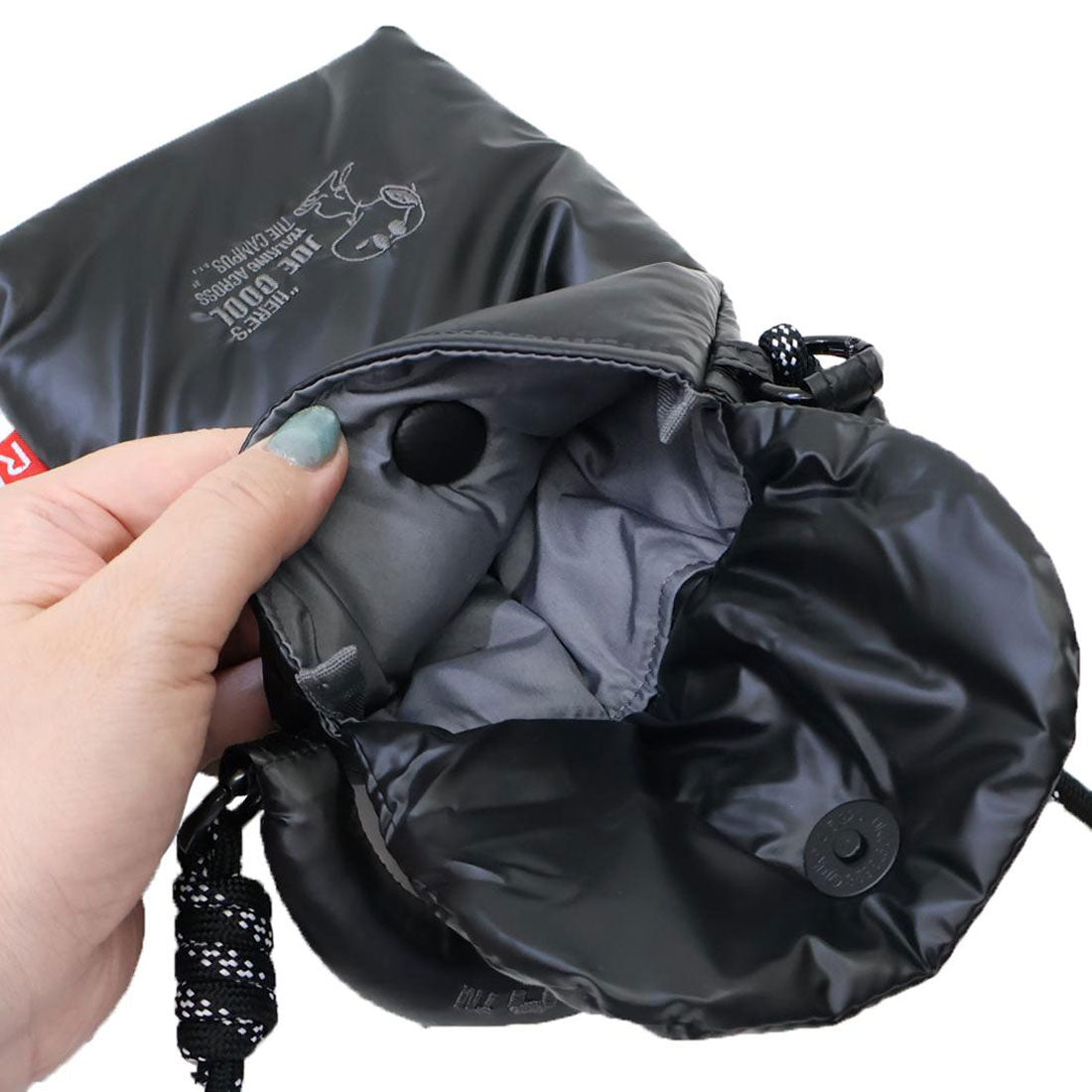 シネマコレクション cinemacollection スヌーピー ショルダーバッグ IP.BR.Padded.Peanuts-0S サコッシュ s-black ピーナッツ ルートート ミニショルダー 斜め掛けかばん キャラクター グッズ 他