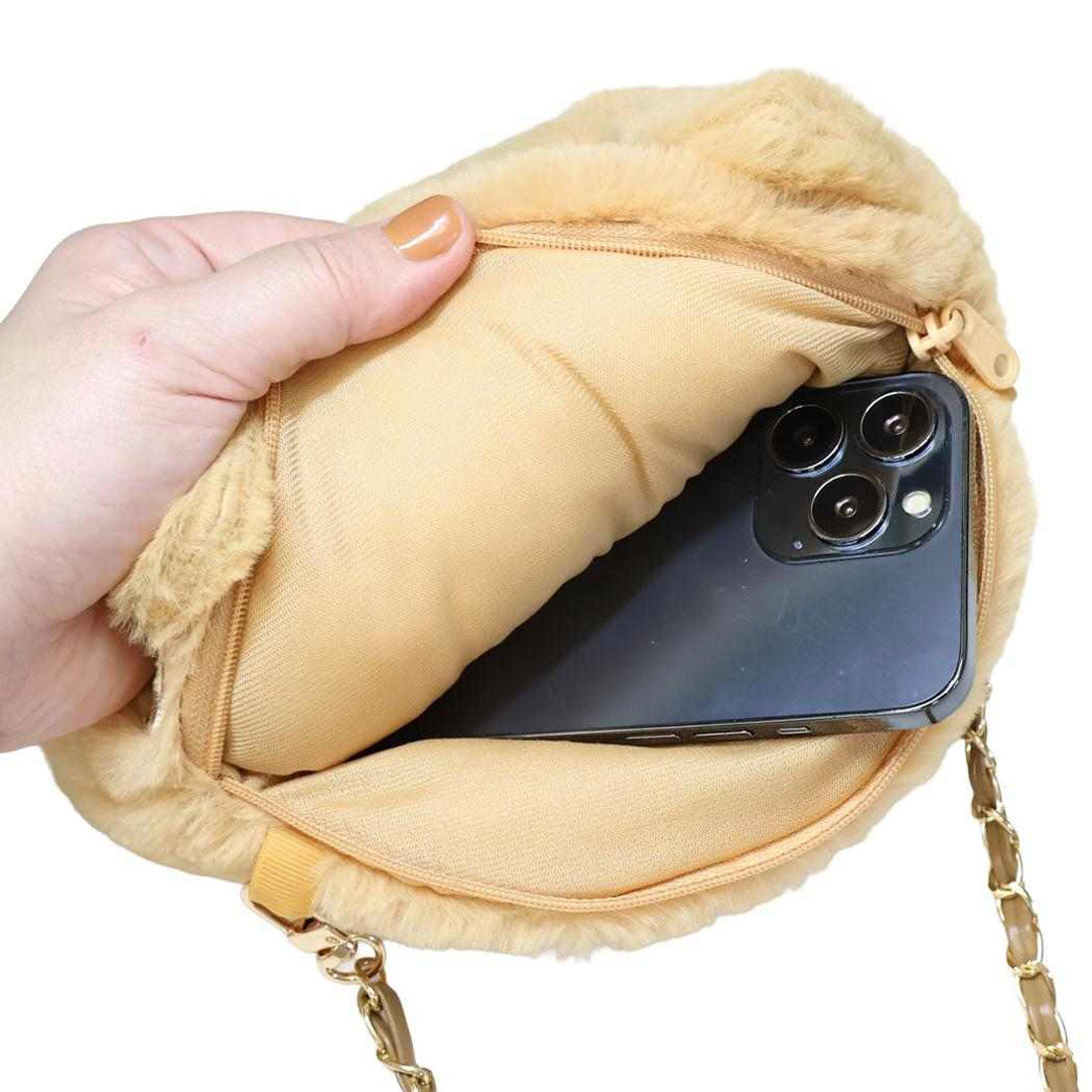 シネマコレクション cinemacollection ハローキティ 斜め掛けかばん ファーチェーンショルダーバッグ 114 LEO サンリオ ヤスダ通商 プレゼント 肩掛け ななめがけ キャラクター グッズ ベージュ