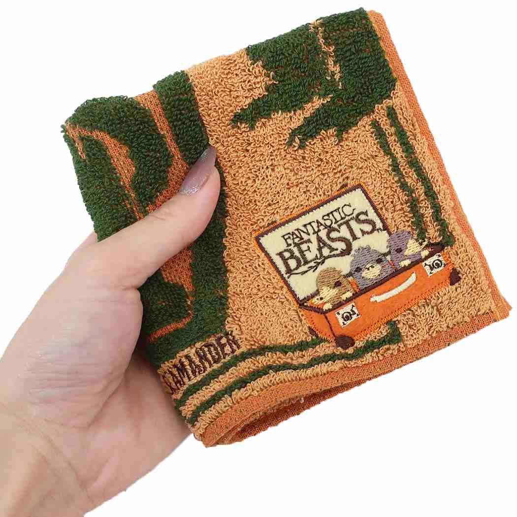 シネマコレクション cinemacollection ファンタスティックビースト 映画キャラクター オーガニックコットンミニタオル ジャガードハンカチタオル マジックズーロジスト ワーナーブラザースクリス (メーカー指定色) メーカー指定色