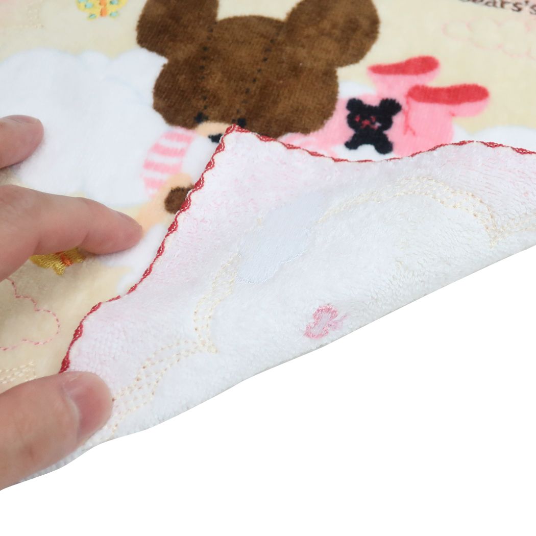 シネマコレクション cinemacollection くまのがっこう 絵本キャラクター ハンカチタオル 刺繍 ミニタオル ぷかぷかくものうえ 丸眞 プレゼント 男の子 女の子 ギフト (メーカー指定色) メーカー指定色