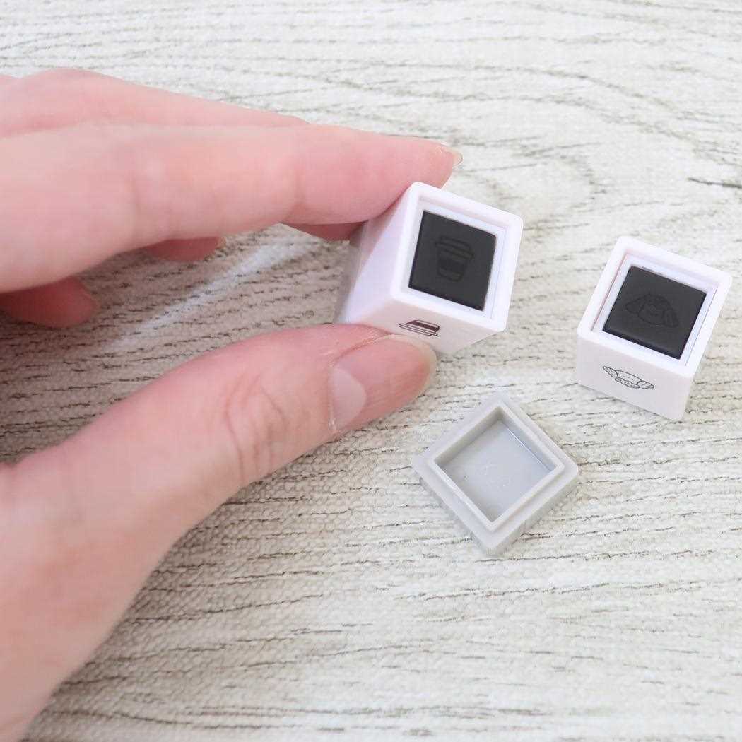 シネマコレクション cinemacollection スタンプ PochiPom メレンゲクッキー カミオジャパン 手帳デコ ボタンタイプ グッズ (メーカー指定色) メーカー指定色