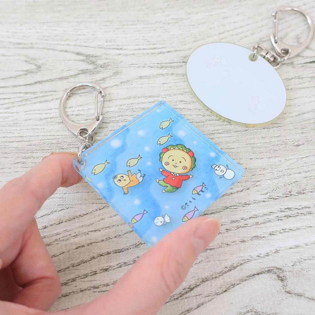 シネマコレクション cinemacollection コジコジ キーリング レイヤーアクリルキーホルダー うみでゆらゆら さくらももこ カルチュア エンタテインメント アクキー アニメキャラクター グッズ ブルー