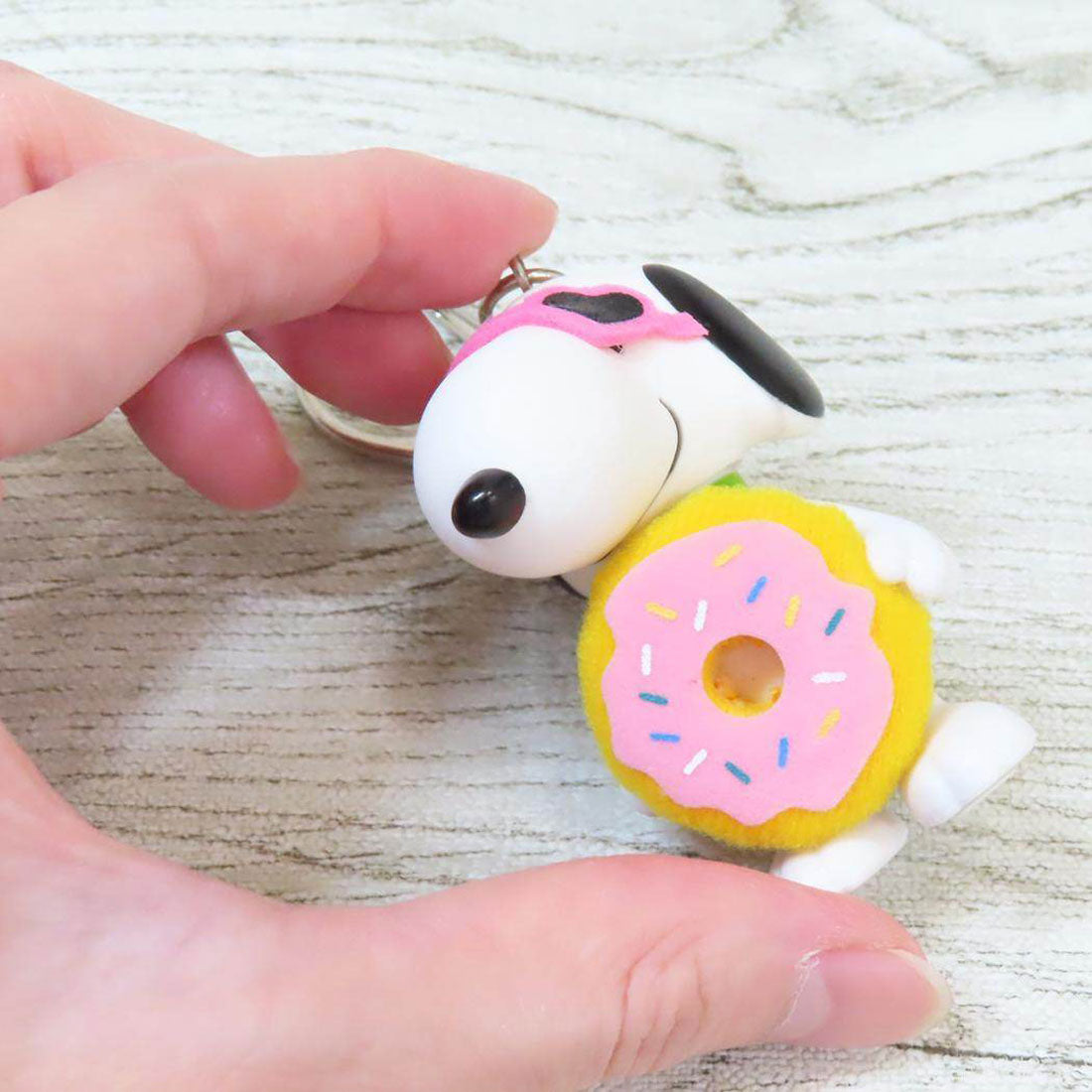 シネマコレクション cinemacollection スヌーピー キーリング コスチュームキーチェーン スイーツシリーズ ドーナツ ピーナッツ 牛久保工芸社 マスコットキーホルダー キャラクター グッズ 他