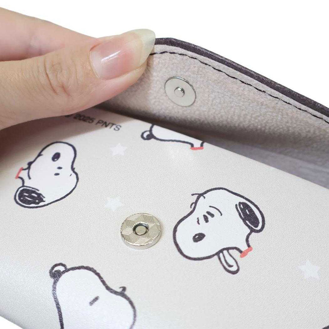 シネマコレクション cinemacollection スヌーピー 眼鏡ケース クロス付きフラップメガネケース put on glasses ピーナッツ カミオジャパン プレゼント キャラクター グッズ ベージュ