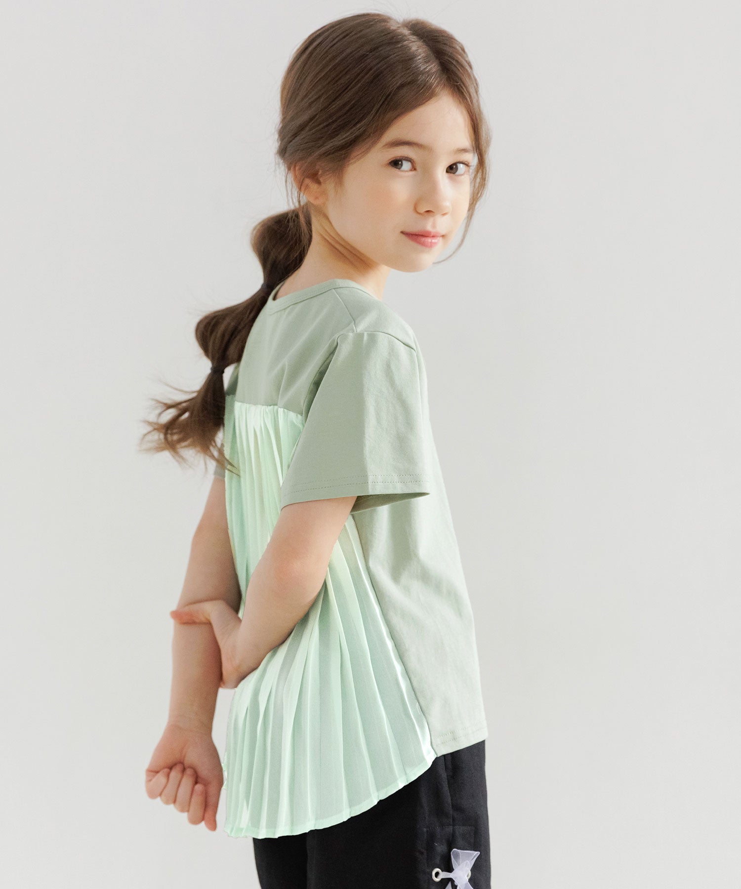 Kodomo Fuku Bee Children's Clothing Bee Back Pleats Top