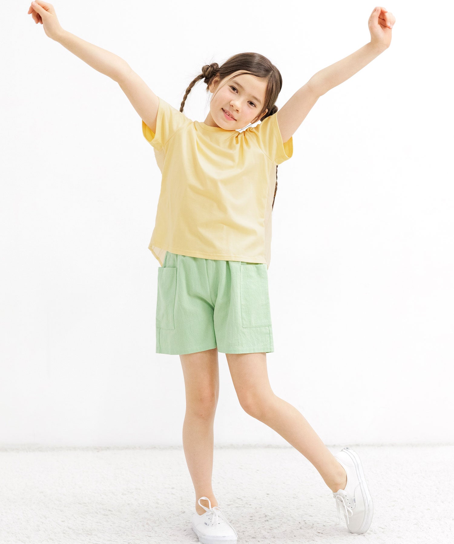 Kodomo Fuku Bee Children's Clothing Bee Back Pleats Top