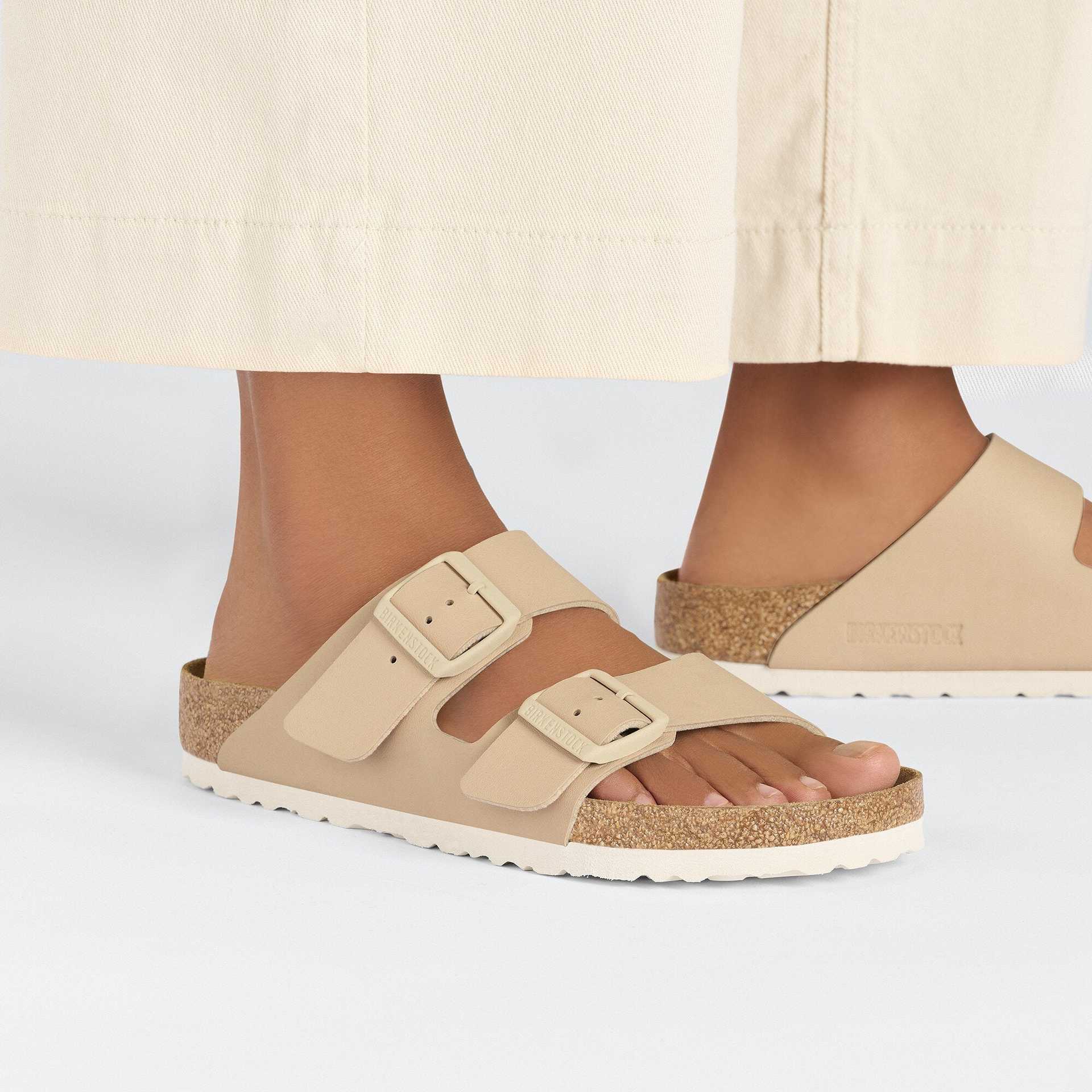 ビルケンシュトック BIRKENSTOCK Arizona / アリゾナ ビルコフロー 【ナロー幅】 UNISEX (ニューベージュ) ニューベージュ