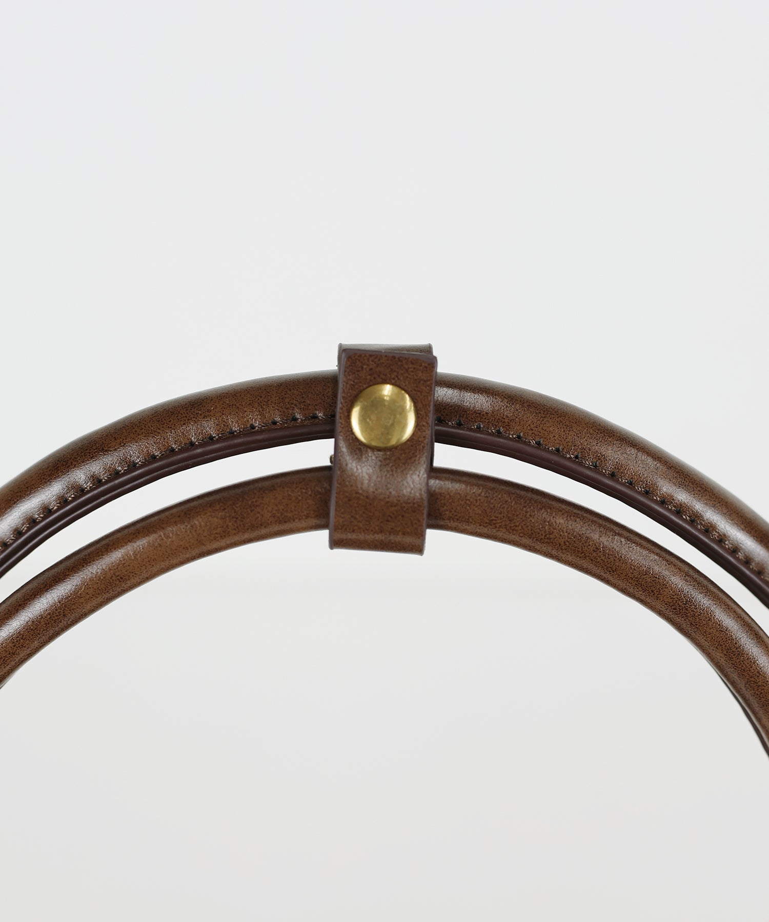 ブルーイースト BLUEEAST ベルトデザインボストンバッグ (ブラック) ブラック