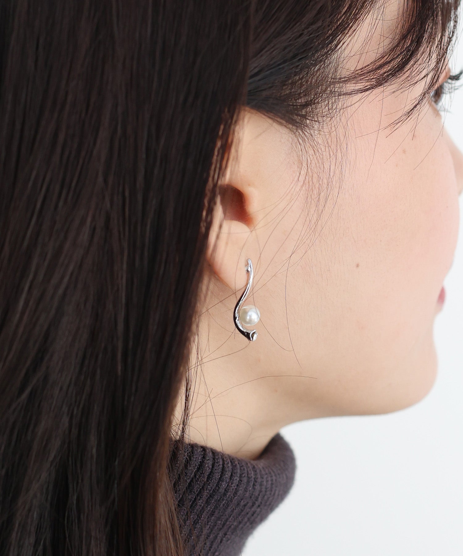 ブルーイースト BLUEEAST ラッパパールピアス (ゴールド) ゴールド