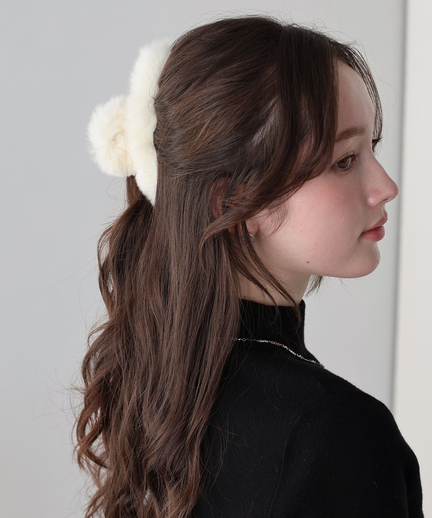 ブルーイースト BLUEEAST ボリュームファーバンスクリップ (ベージュ系) ベージュ系