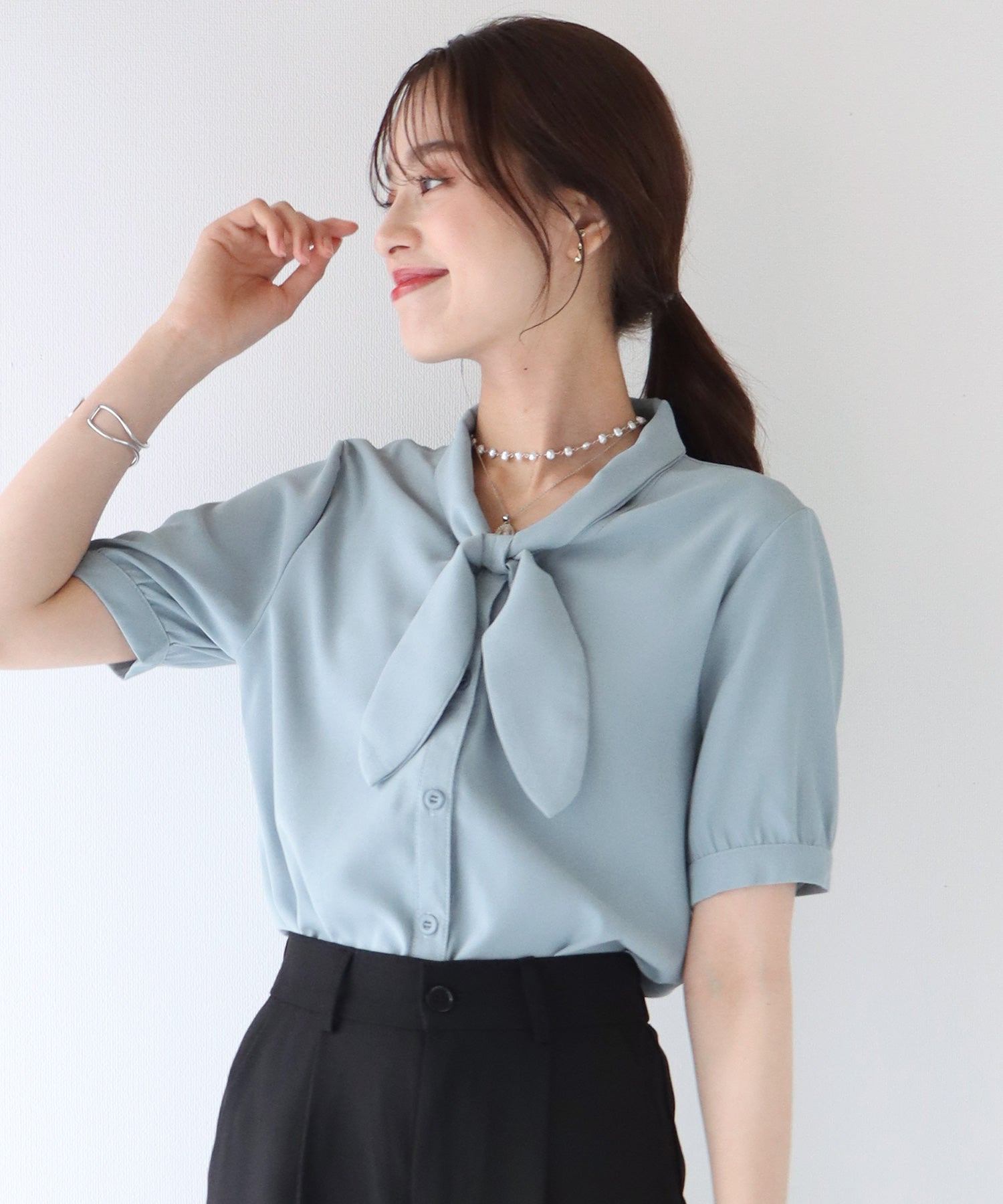 ブルーイースト BLUEEAST リボンタイブラウス