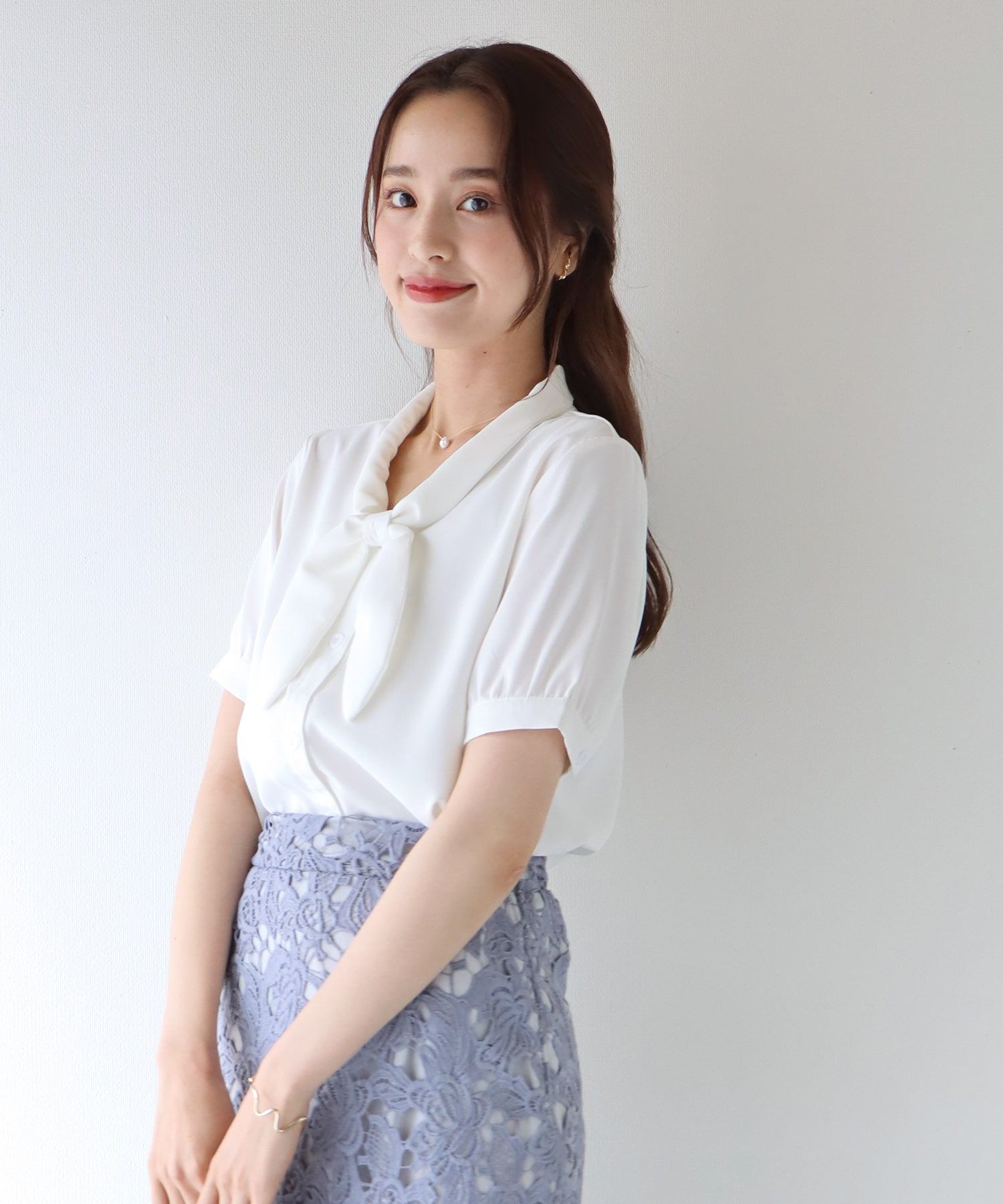 ブルーイースト BLUEEAST リボンタイブラウス