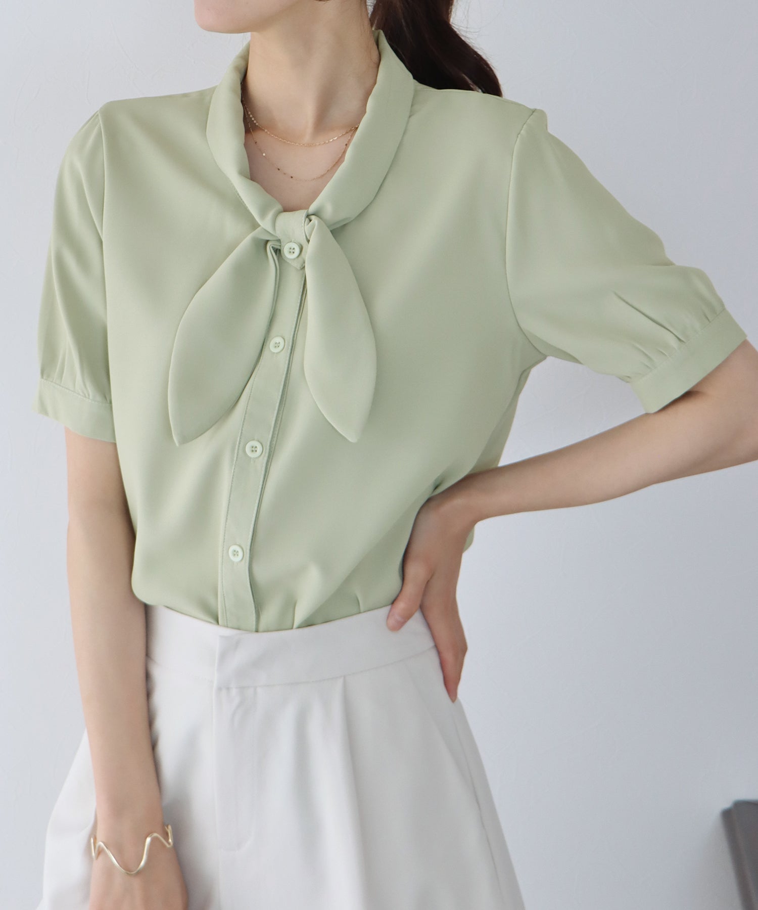 ブルーイースト BLUEEAST リボンタイブラウス