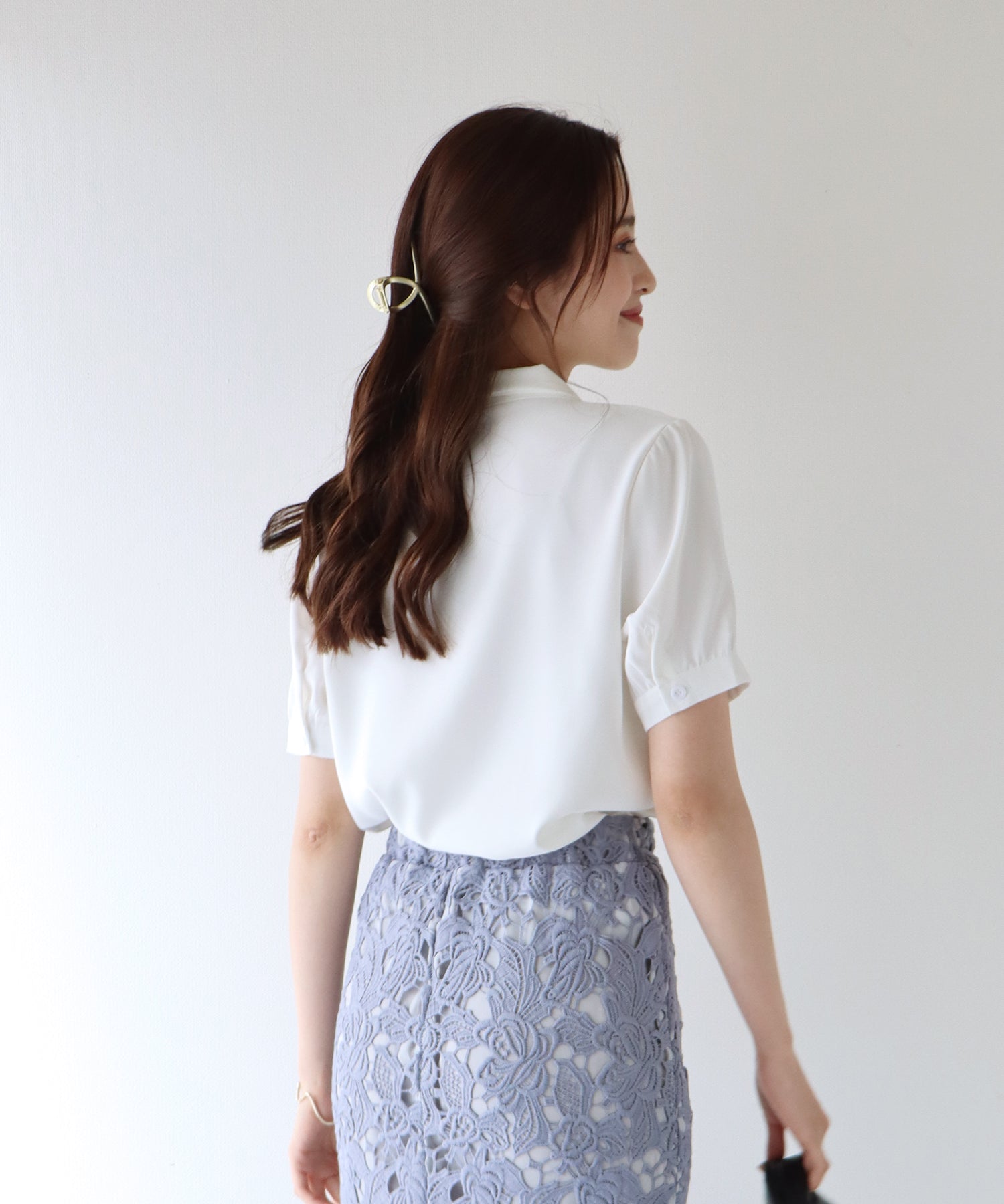 ブルーイースト BLUEEAST リボンタイブラウス