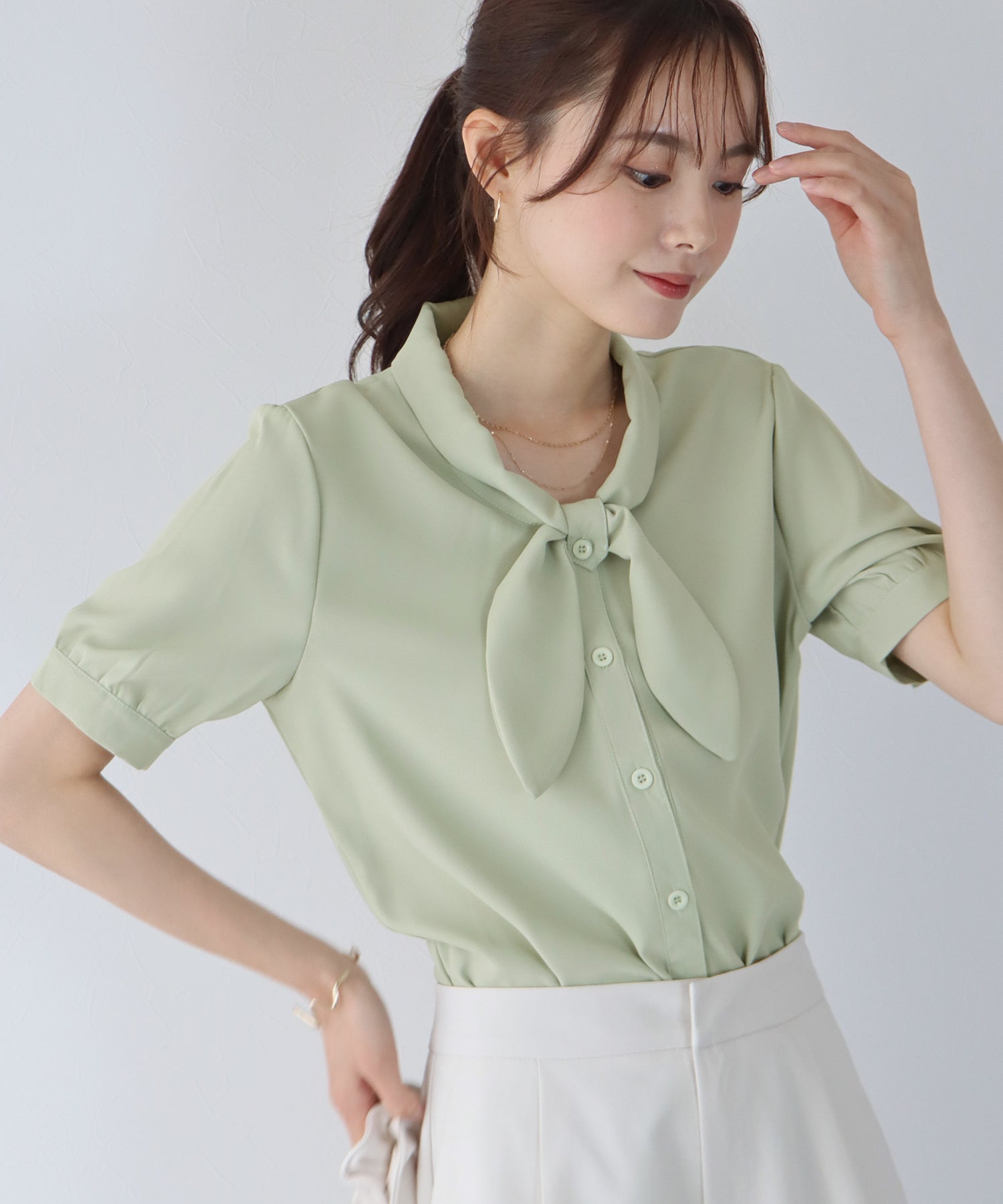 ブルーイースト BLUEEAST リボンタイブラウス