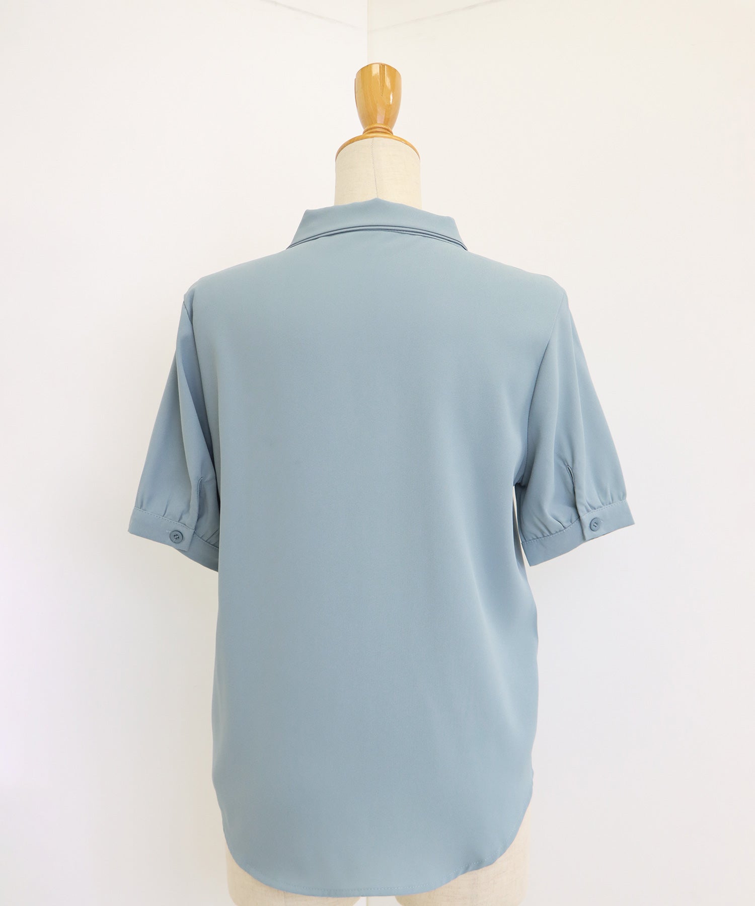 ブルーイースト BLUEEAST リボンタイブラウス