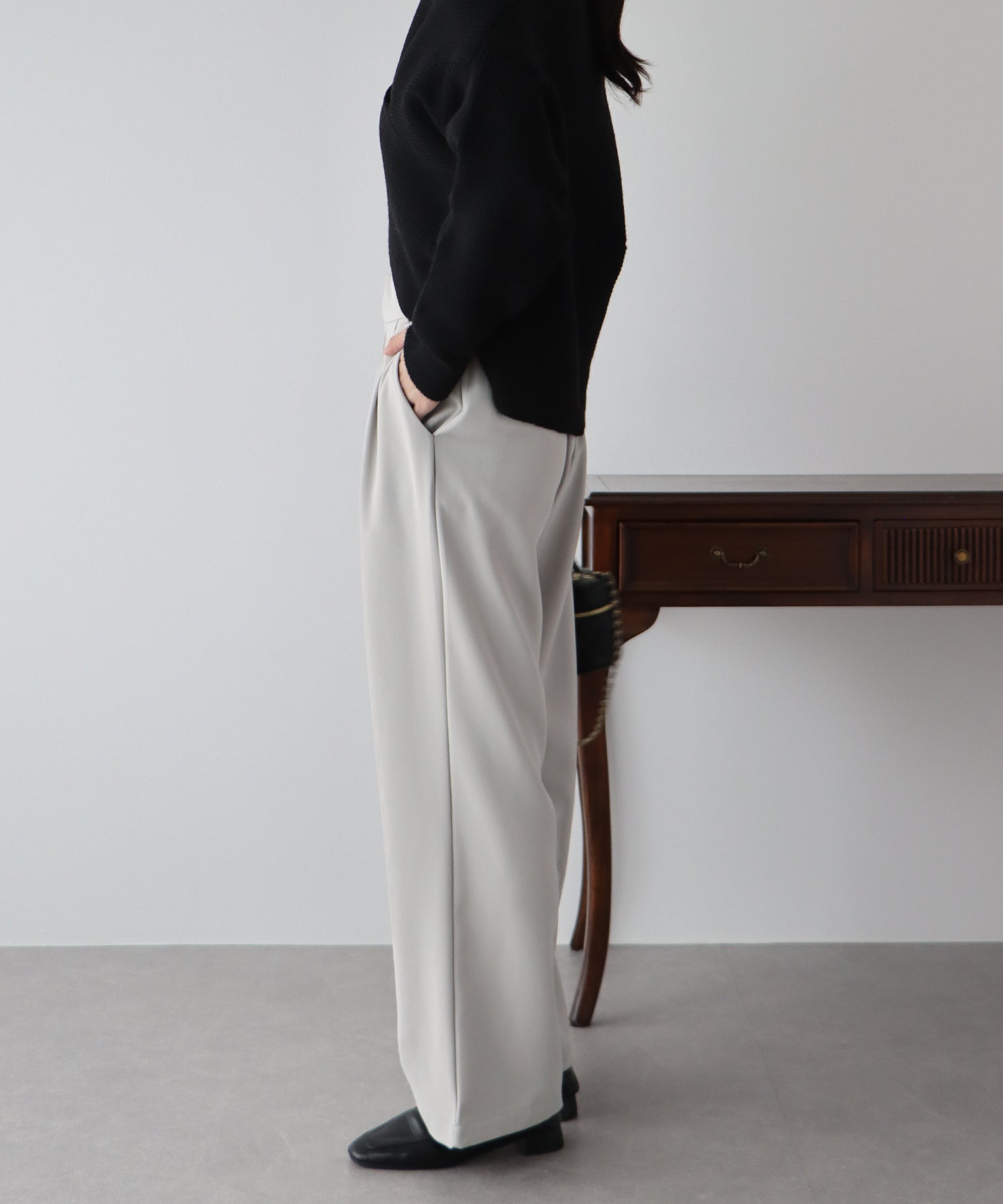 ブルーイースト BLUEEAST ハイウエストツータックスラックス