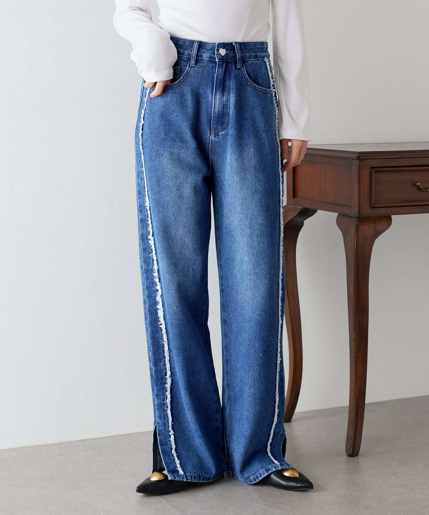 ブルーイースト BLUEEAST サイドフリンジデニム