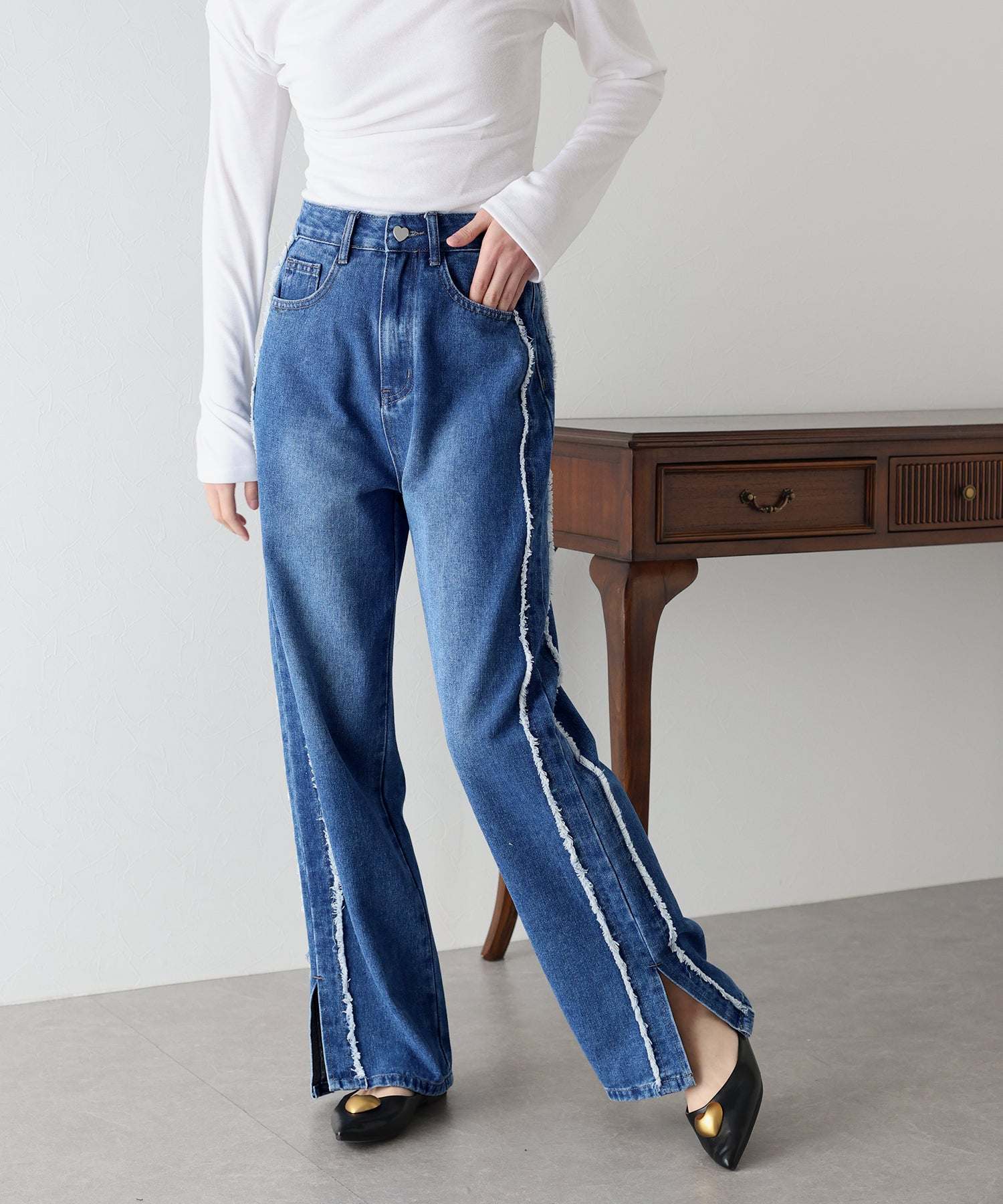 ブルーイースト BLUEEAST サイドフリンジデニム