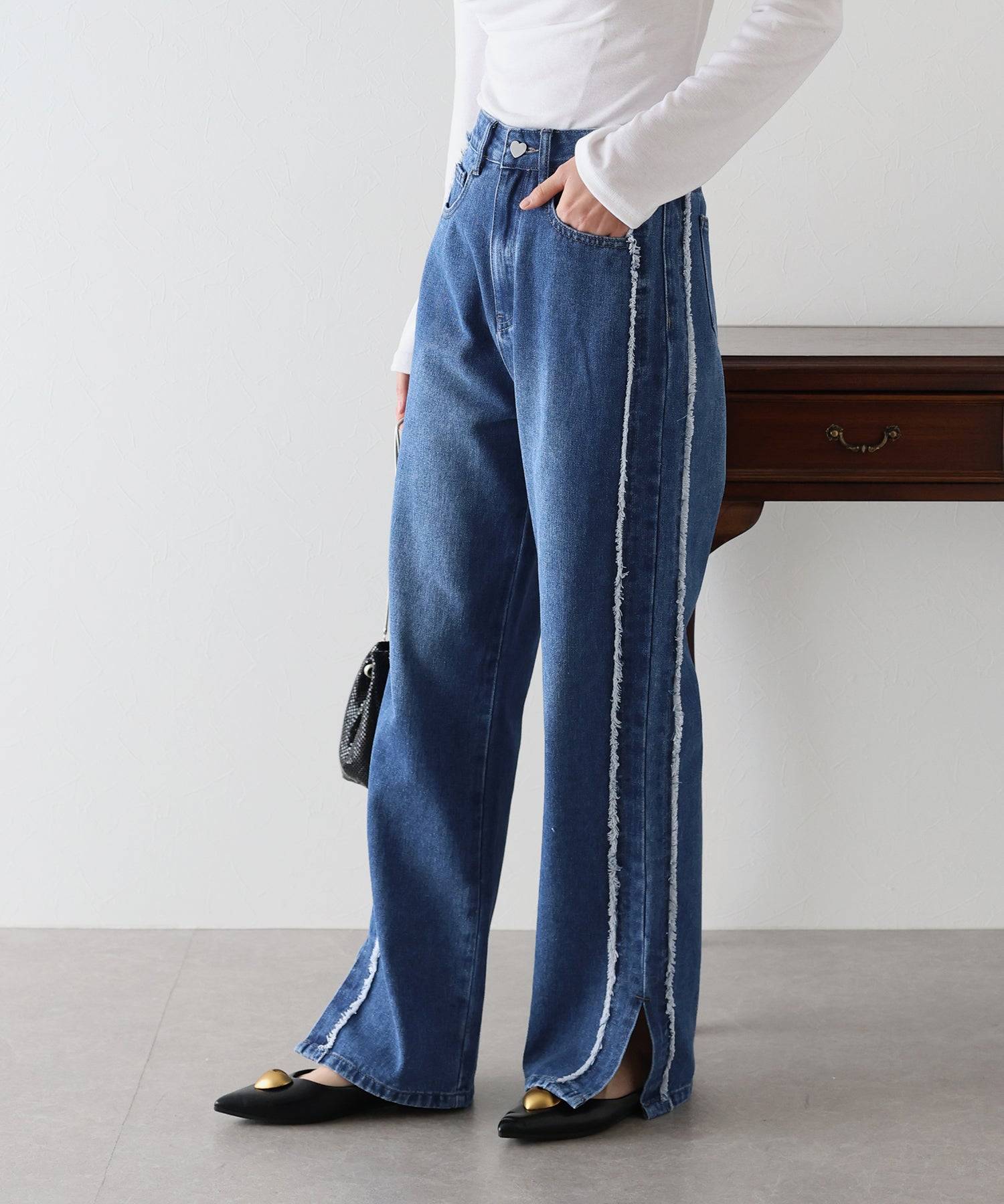 ブルーイースト BLUEEAST サイドフリンジデニム