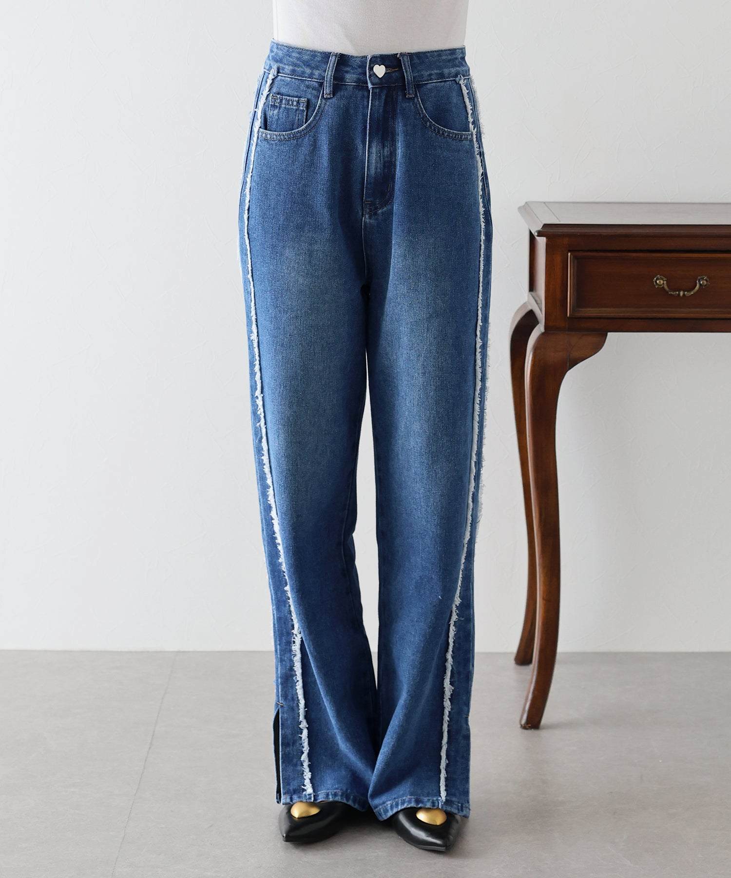 ブルーイースト BLUEEAST サイドフリンジデニム