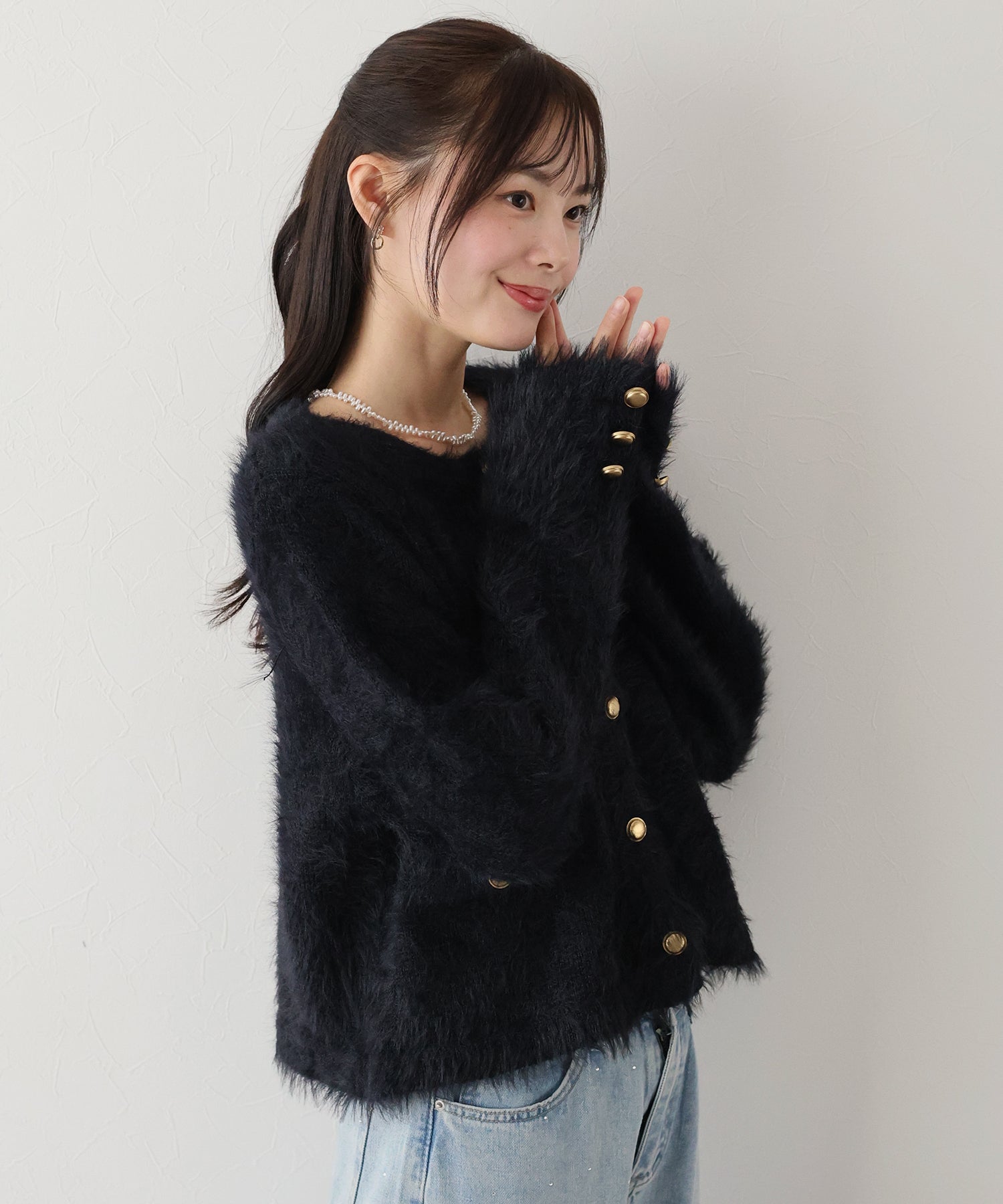 ブルーイースト BLUEEAST 金ボタンシャギーニットジャケット (アイボリー) アイボリー