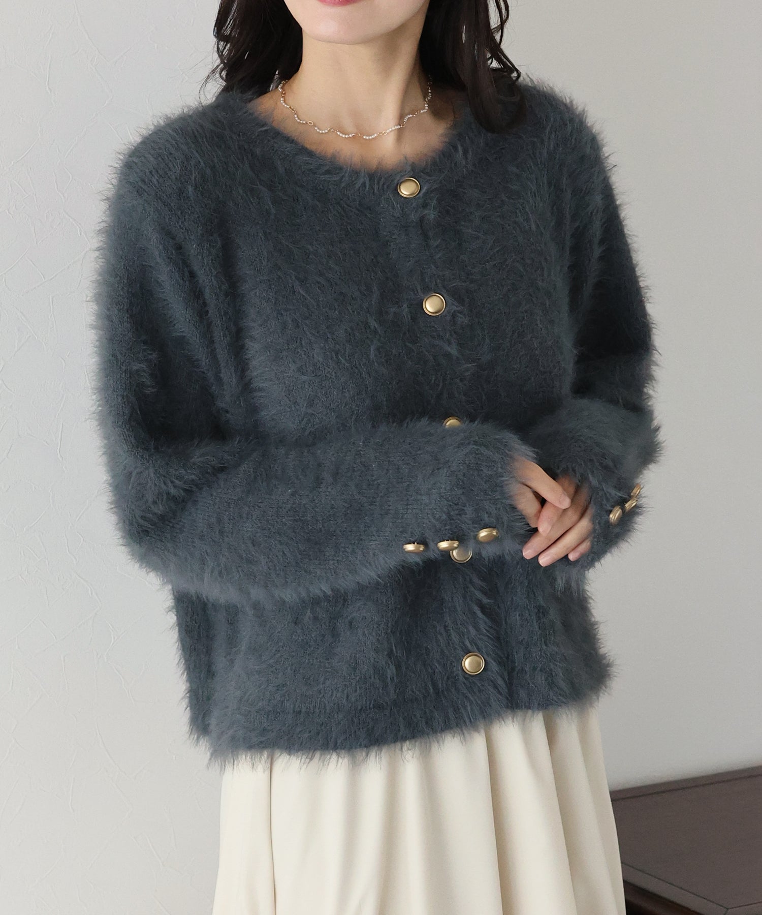 ブルーイースト BLUEEAST 金ボタンシャギーニットジャケット (アイボリー) アイボリー