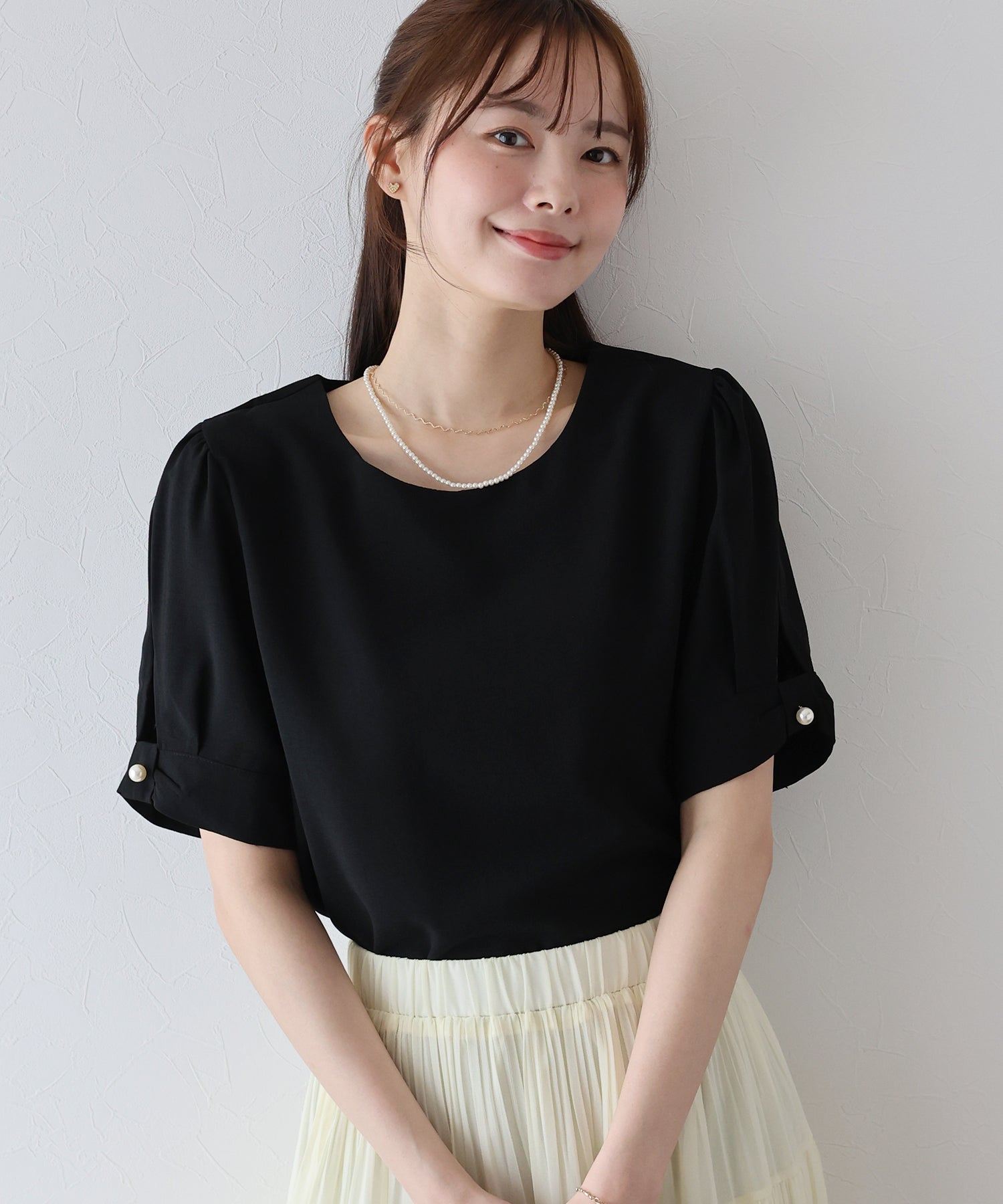 ブルーイースト BLUEEAST パールボタン麻調ブラウス (ブラック) ブラック