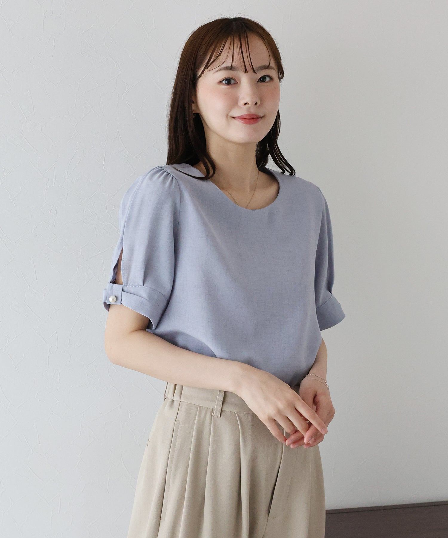 ブルーイースト BLUEEAST パールボタン麻調ブラウス (ブラック) ブラック