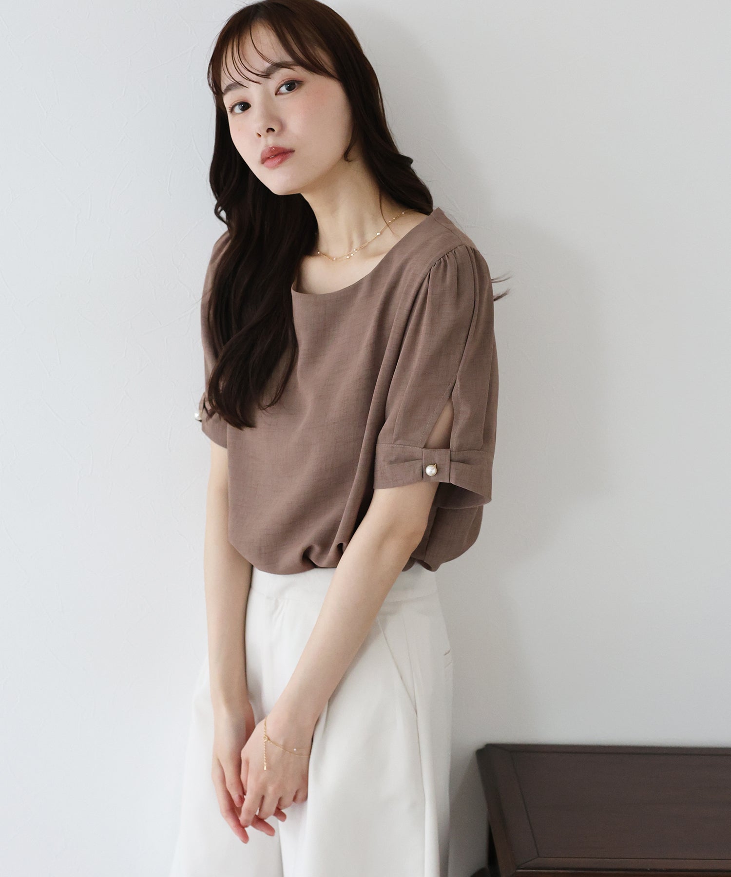 ブルーイースト BLUEEAST パールボタン麻調ブラウス (ブラック) ブラック