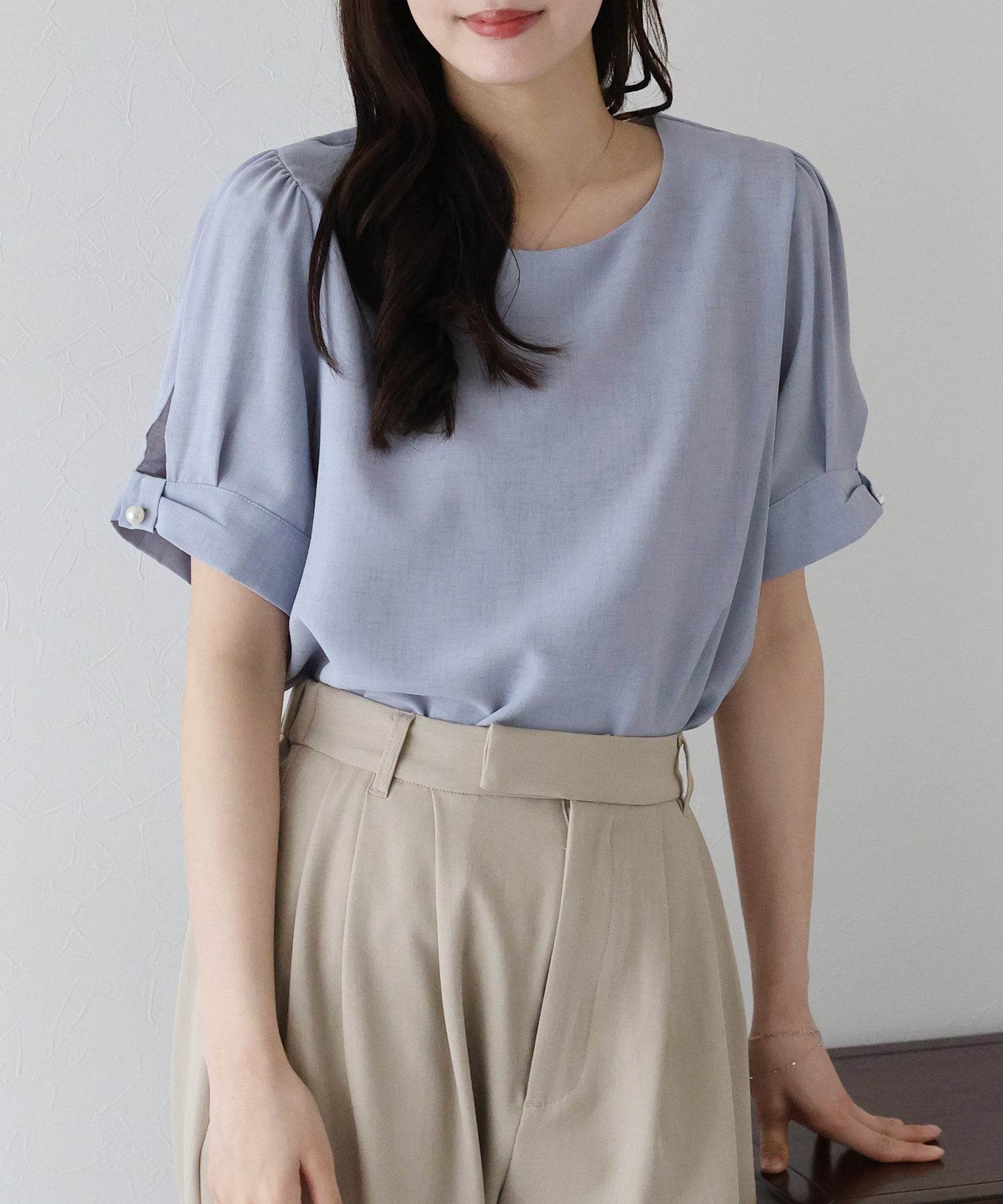 ブルーイースト BLUEEAST パールボタン麻調ブラウス (ブルー) ブルー