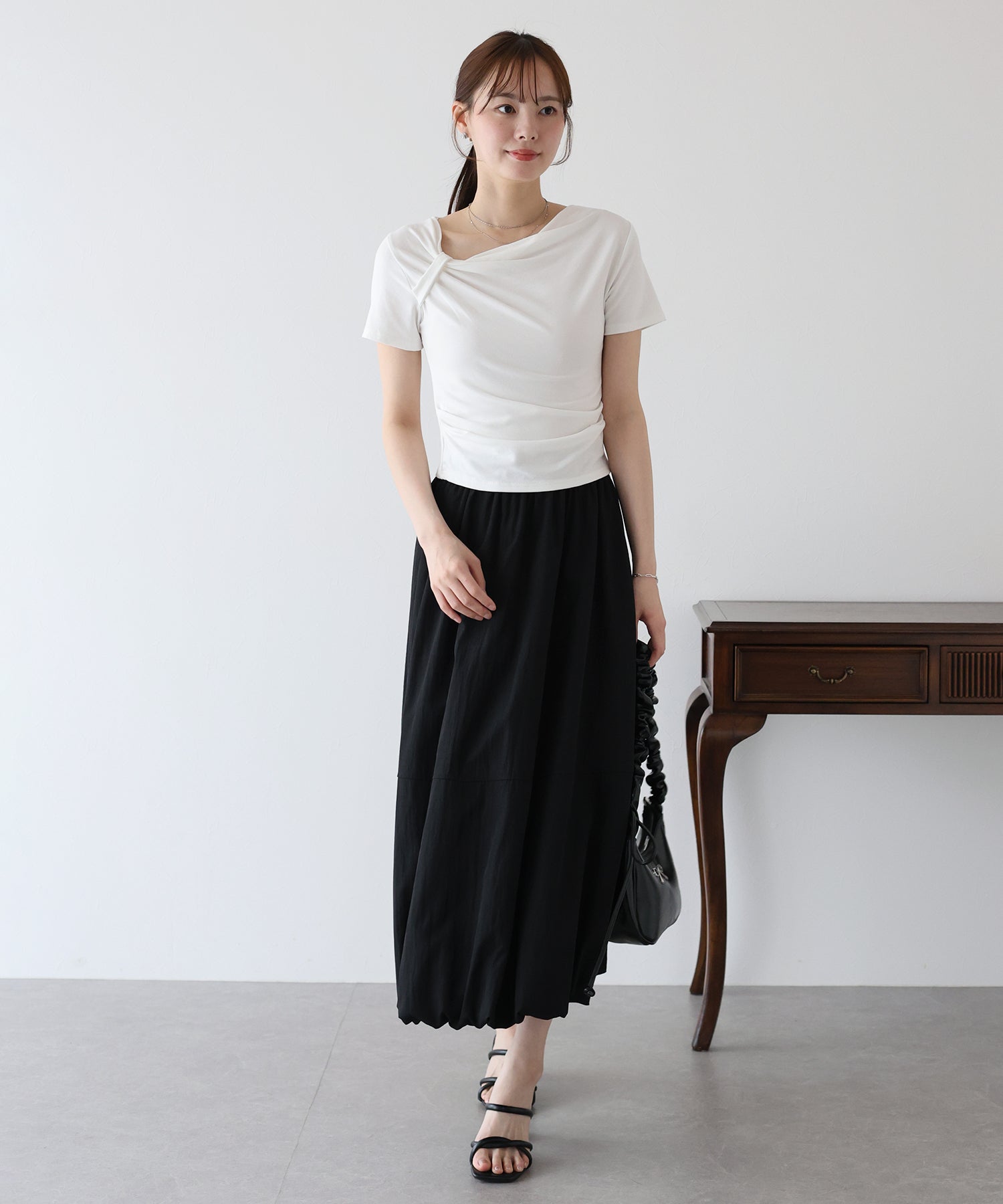 ブルーイースト BLUEEAST 半袖アシメドレープTシャツ (ブルー) ブルー